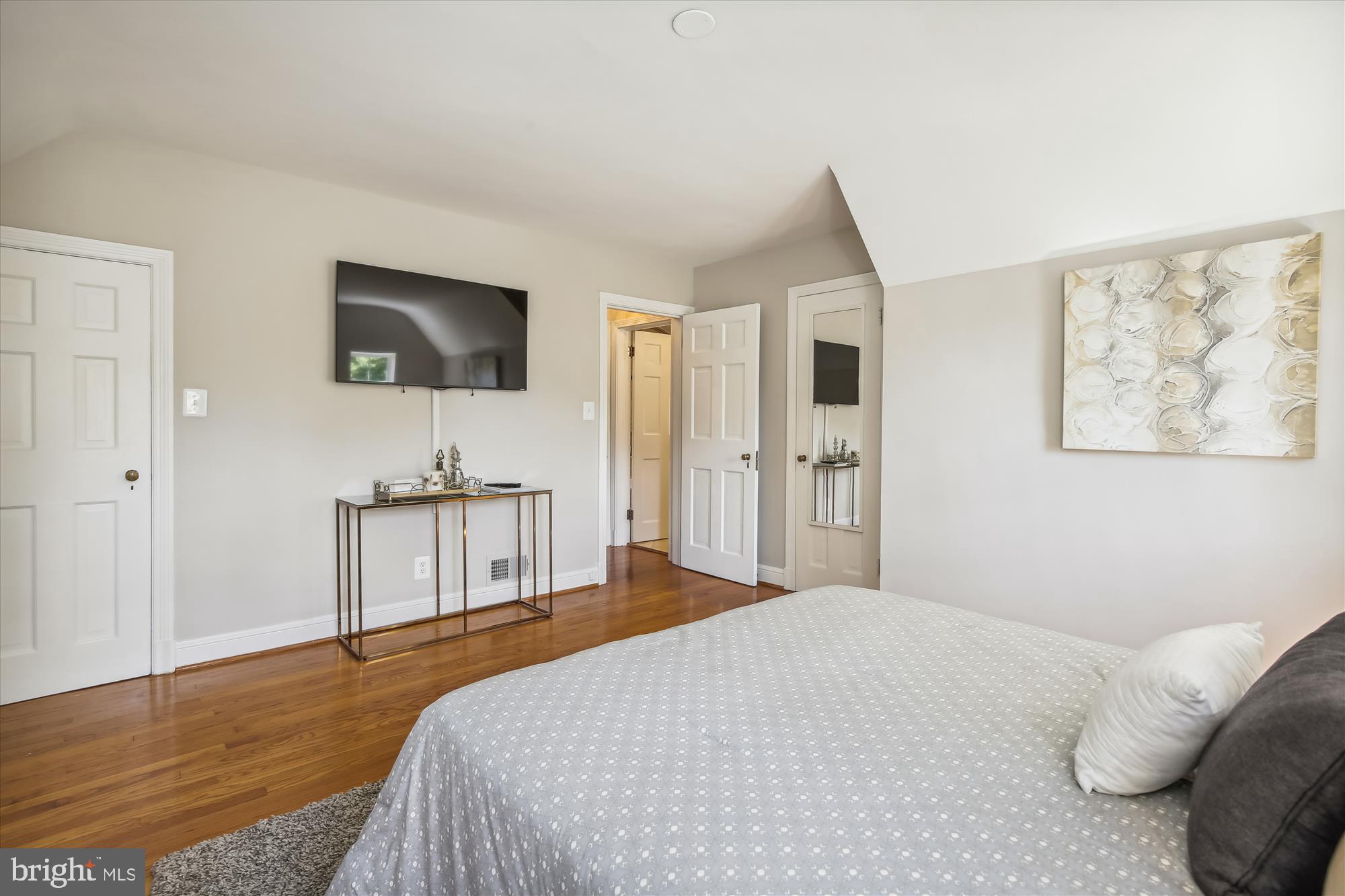 BELLEVUE FOREST - Residential