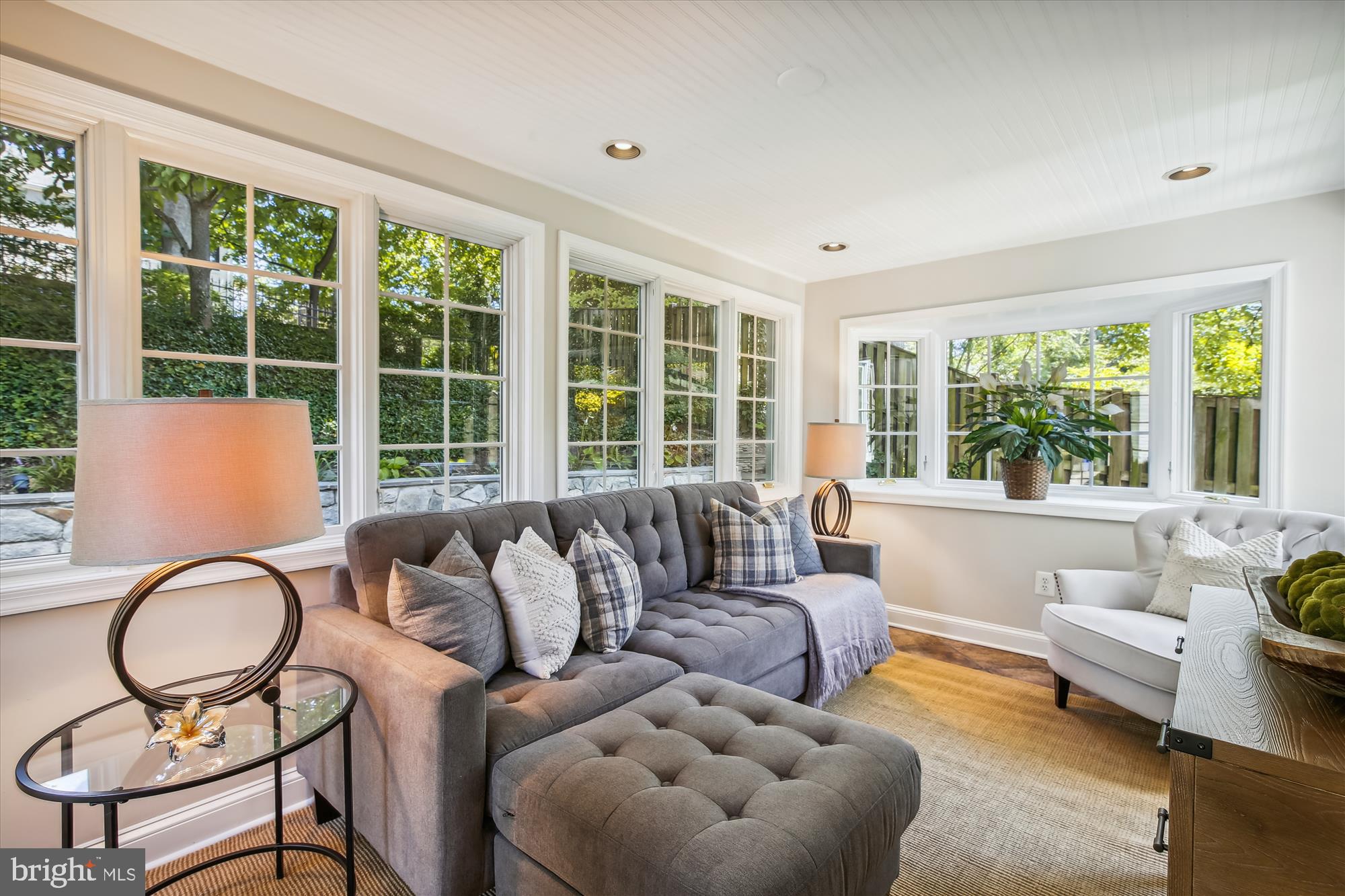 BELLEVUE FOREST - Residential