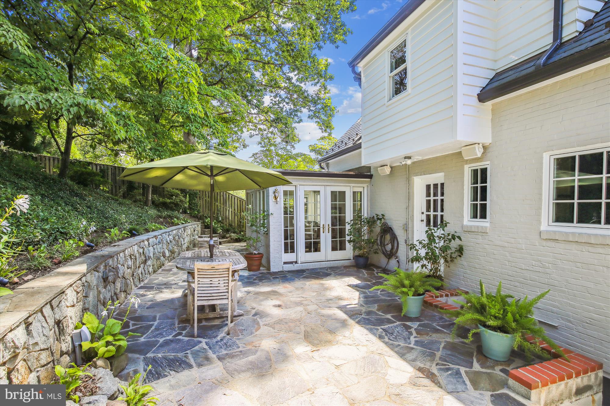 BELLEVUE FOREST - Residential