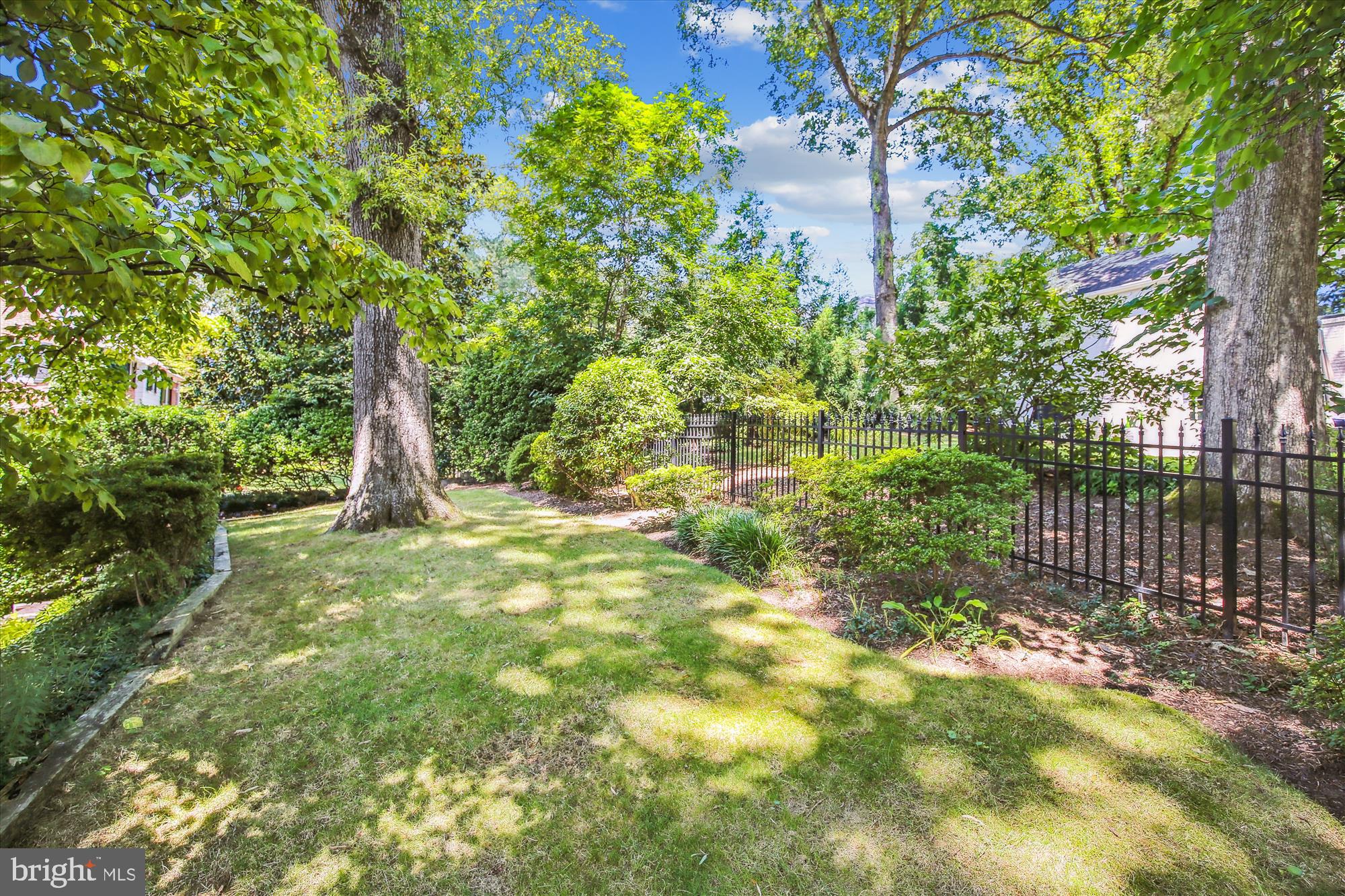 BELLEVUE FOREST - Residential