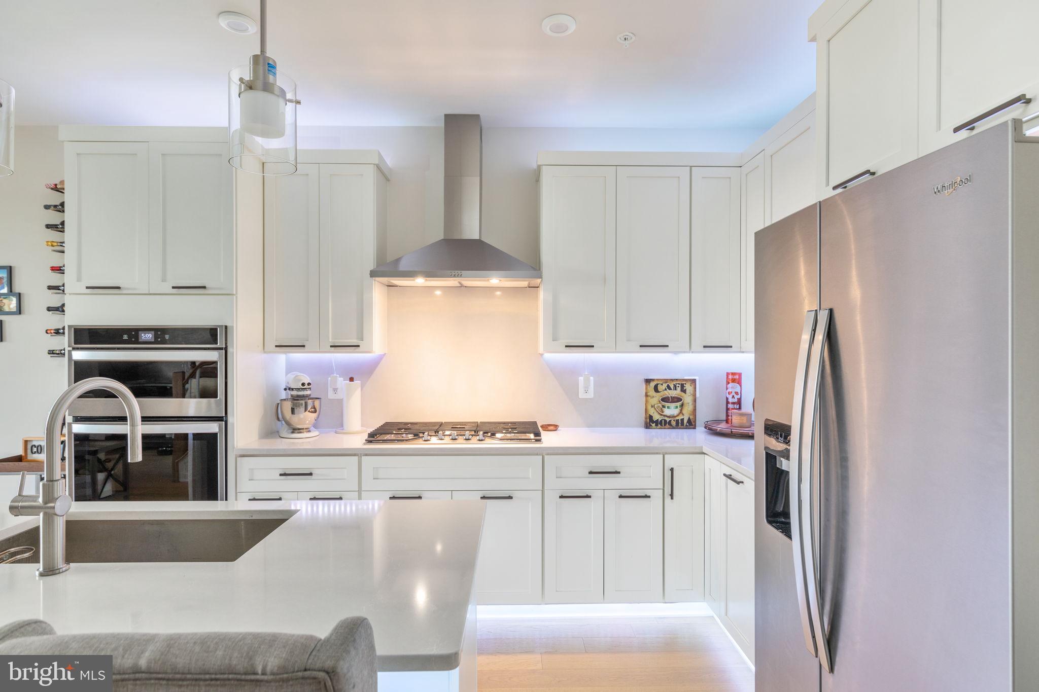 43554 CENTERGATE DRIVE