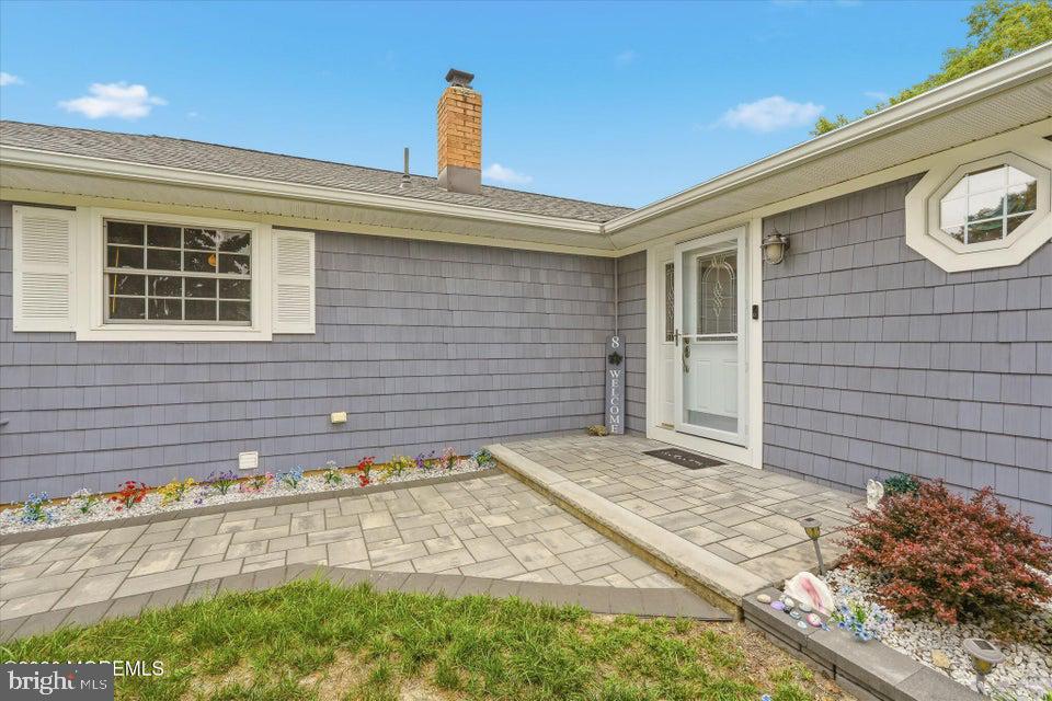Photo of 8 Seville Place, TOMS RIVER, NJ 08757 (MLS # NJOC2044328)