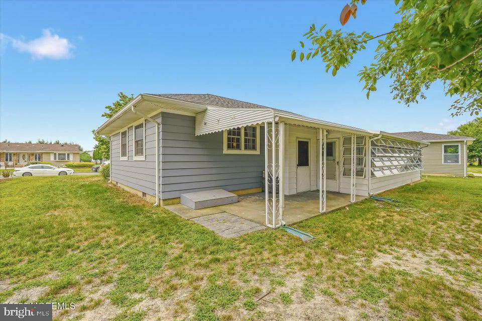 8 SEVILLE PLACE
