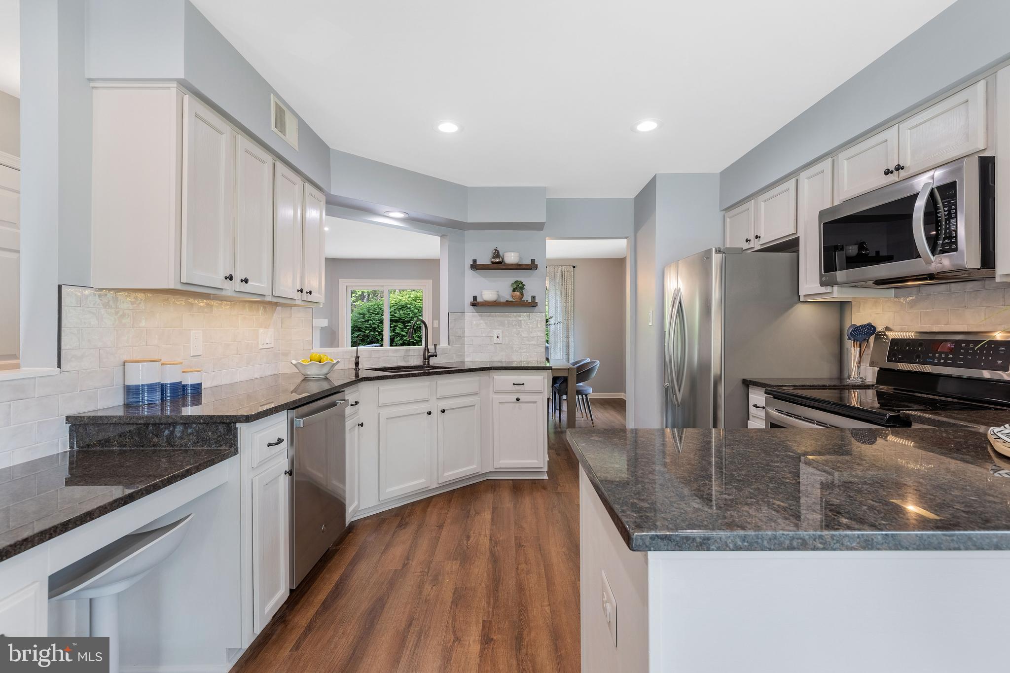 LANDSDOWNE - Residential