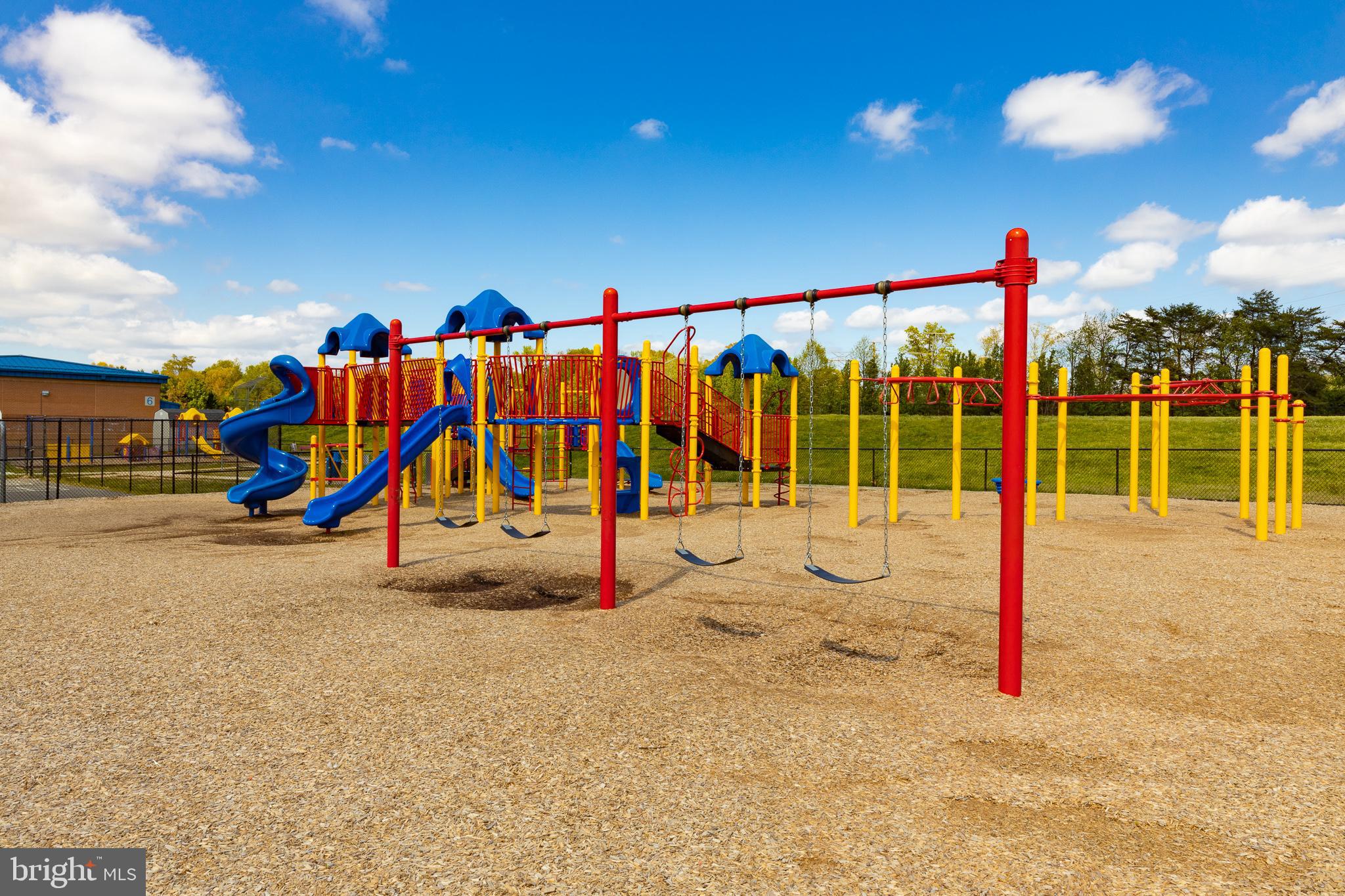 LANDSDOWNE - Residential