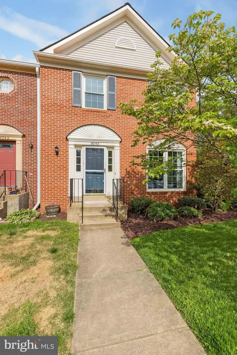 8045 Sky Blue Drive, Alexandria, VA MLS: VAFX2234716