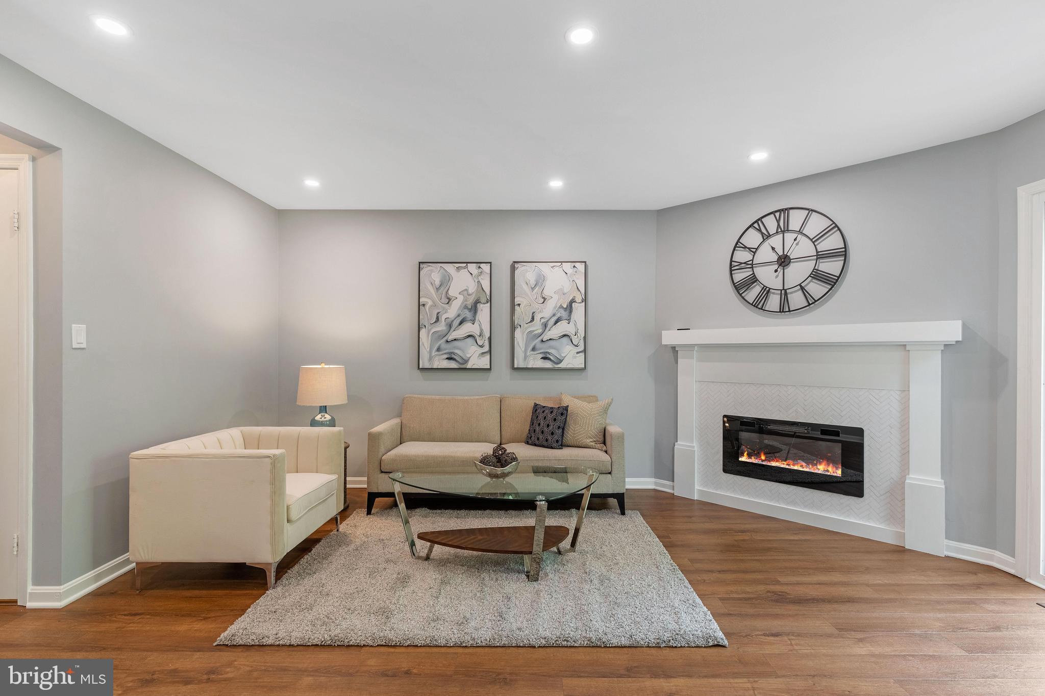 LANDSDOWNE - Residential