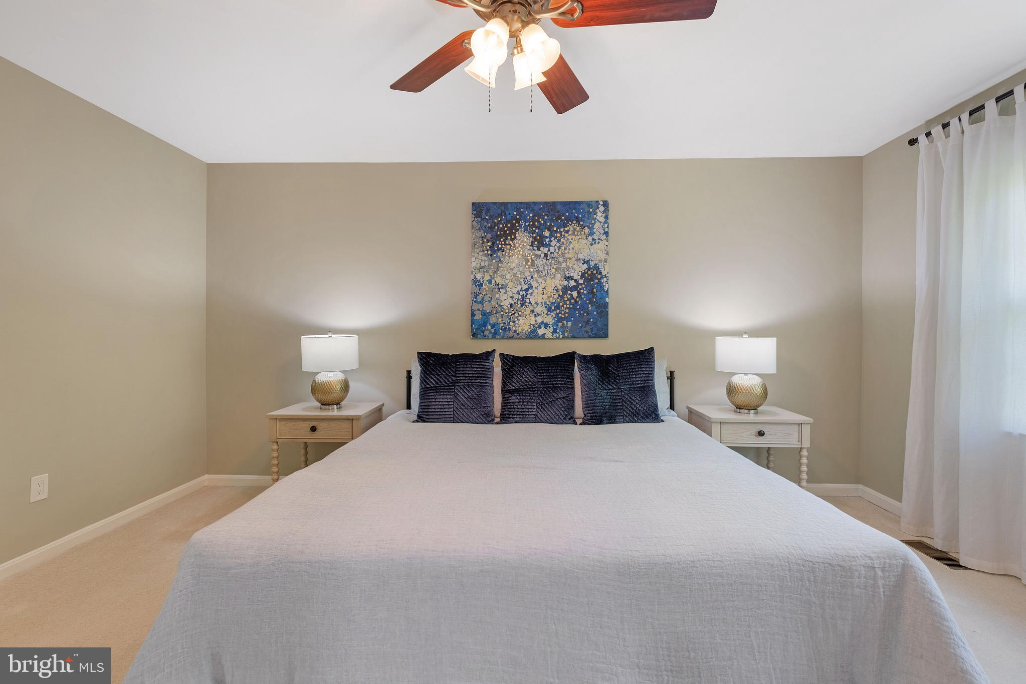 LANDSDOWNE - Residential