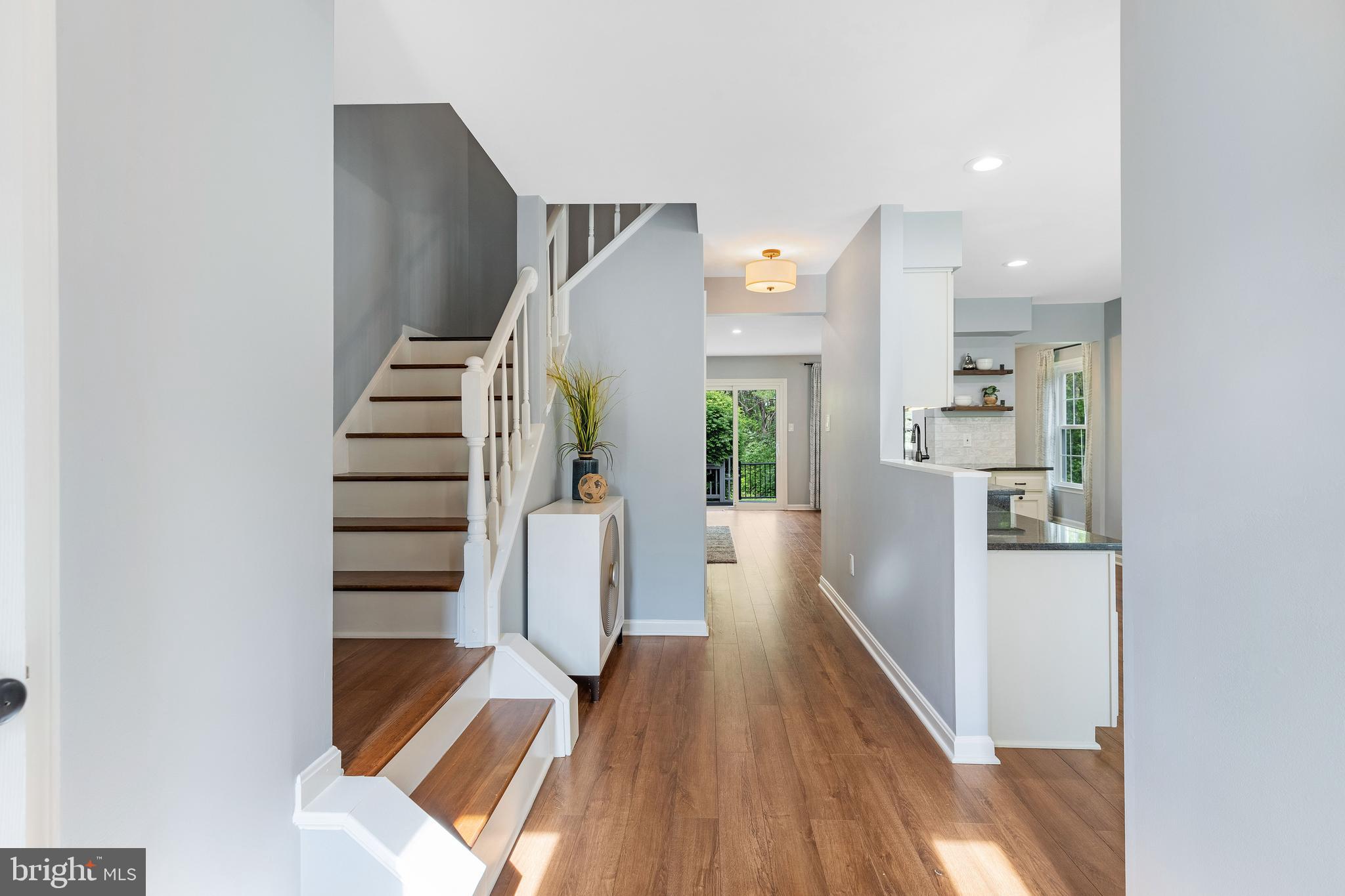 LANDSDOWNE - Residential