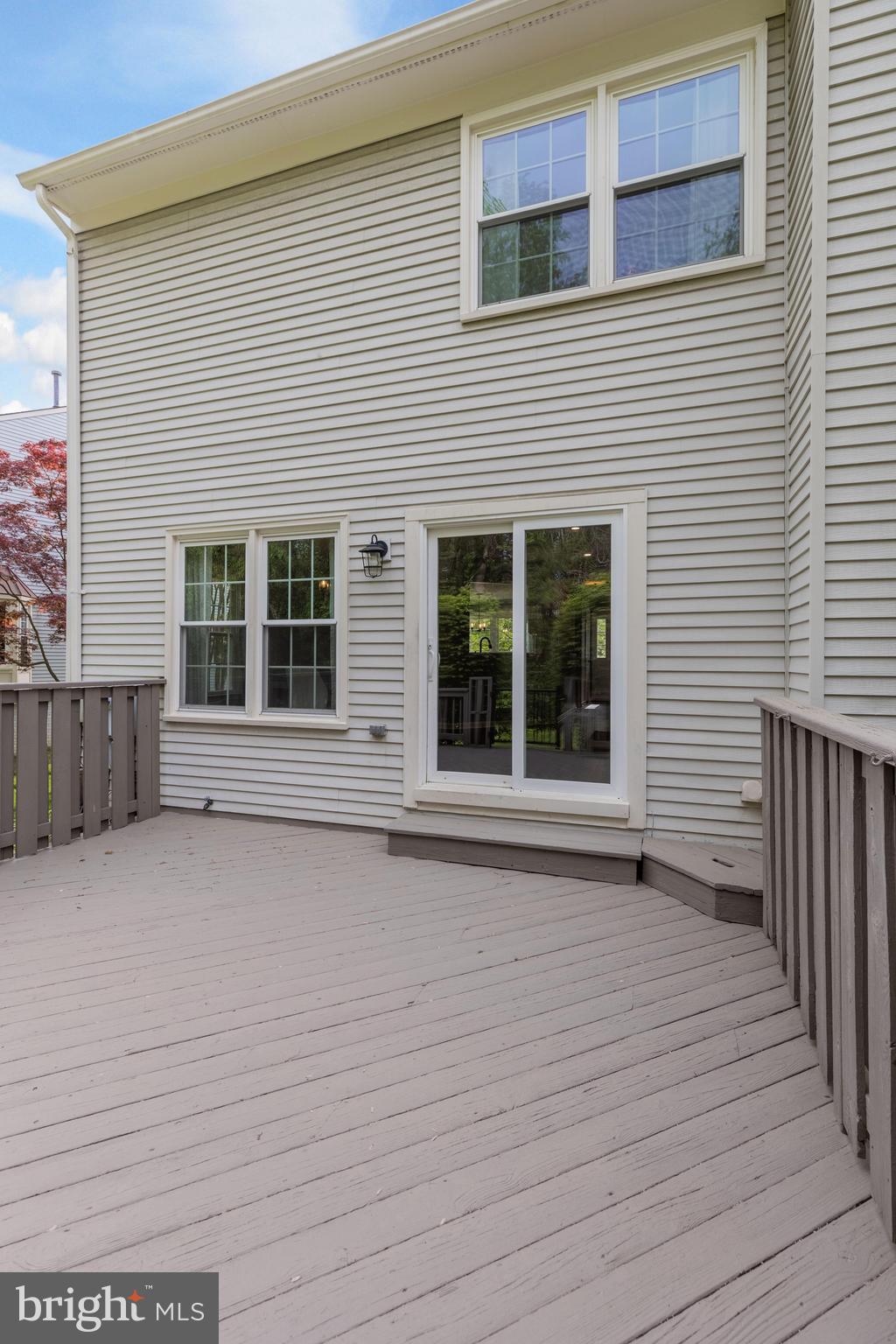 LANDSDOWNE - Residential