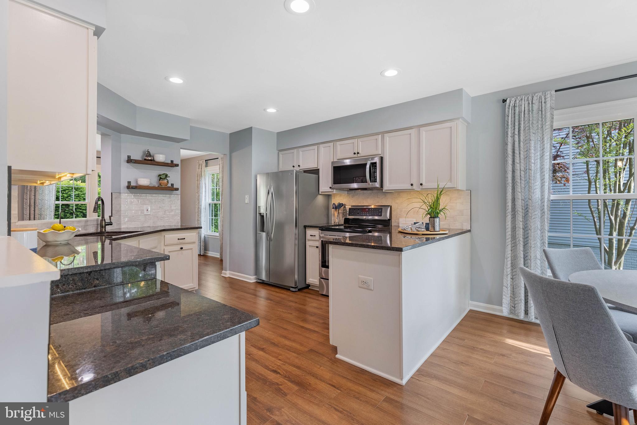 LANDSDOWNE - Residential