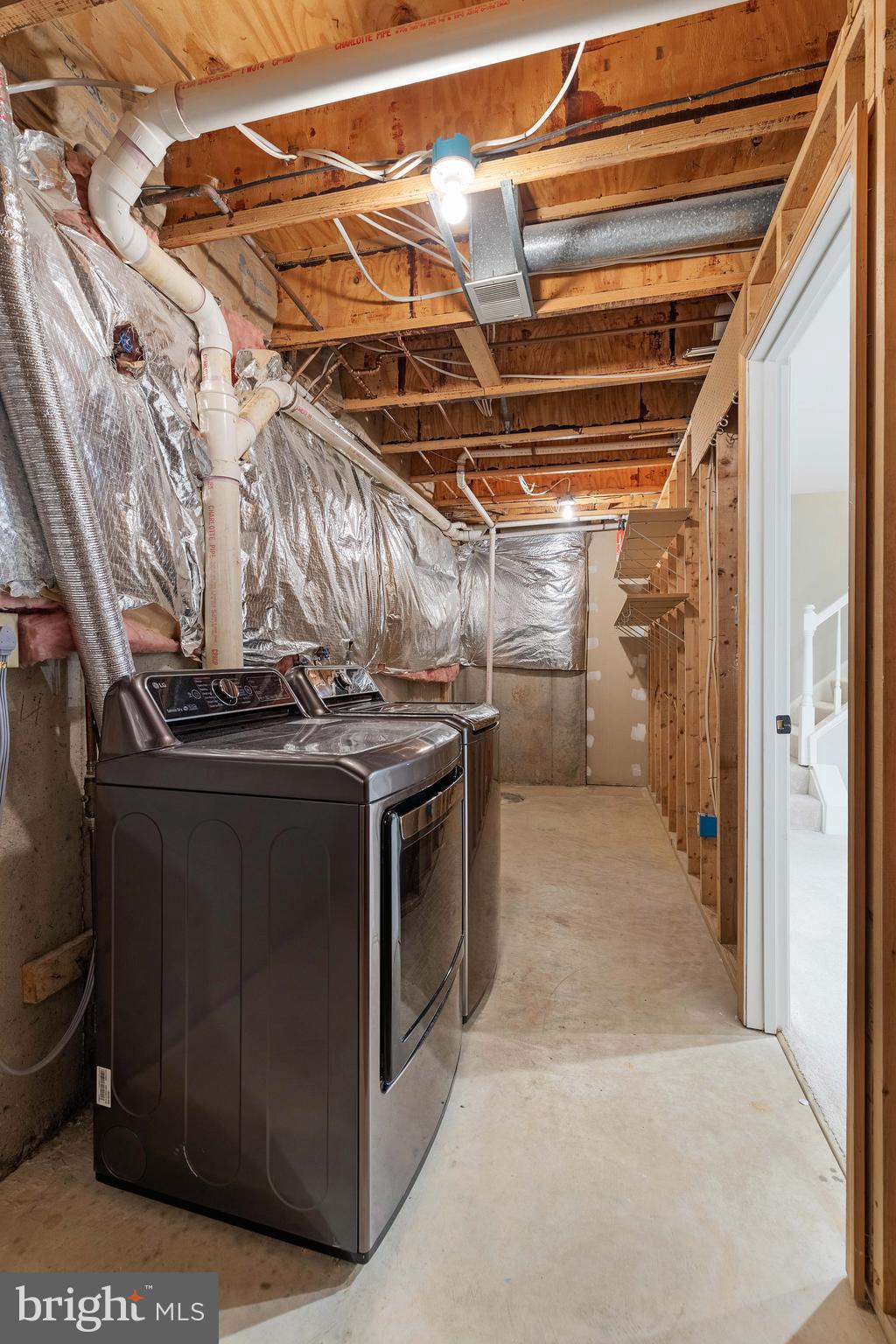 LANDSDOWNE - Residential