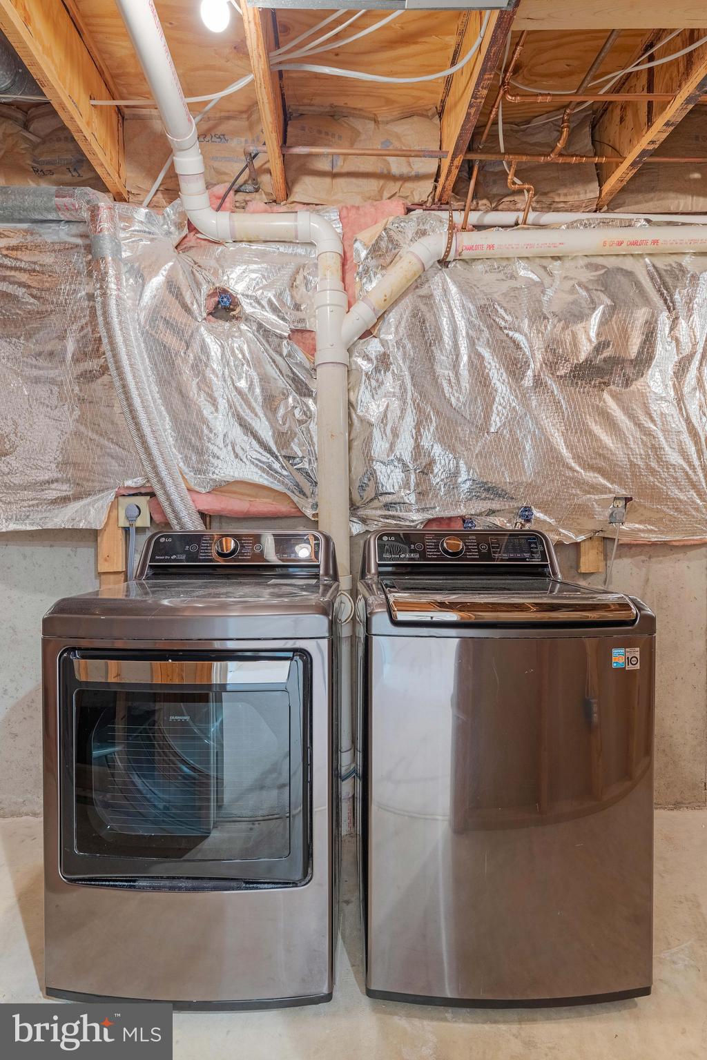 LANDSDOWNE - Residential