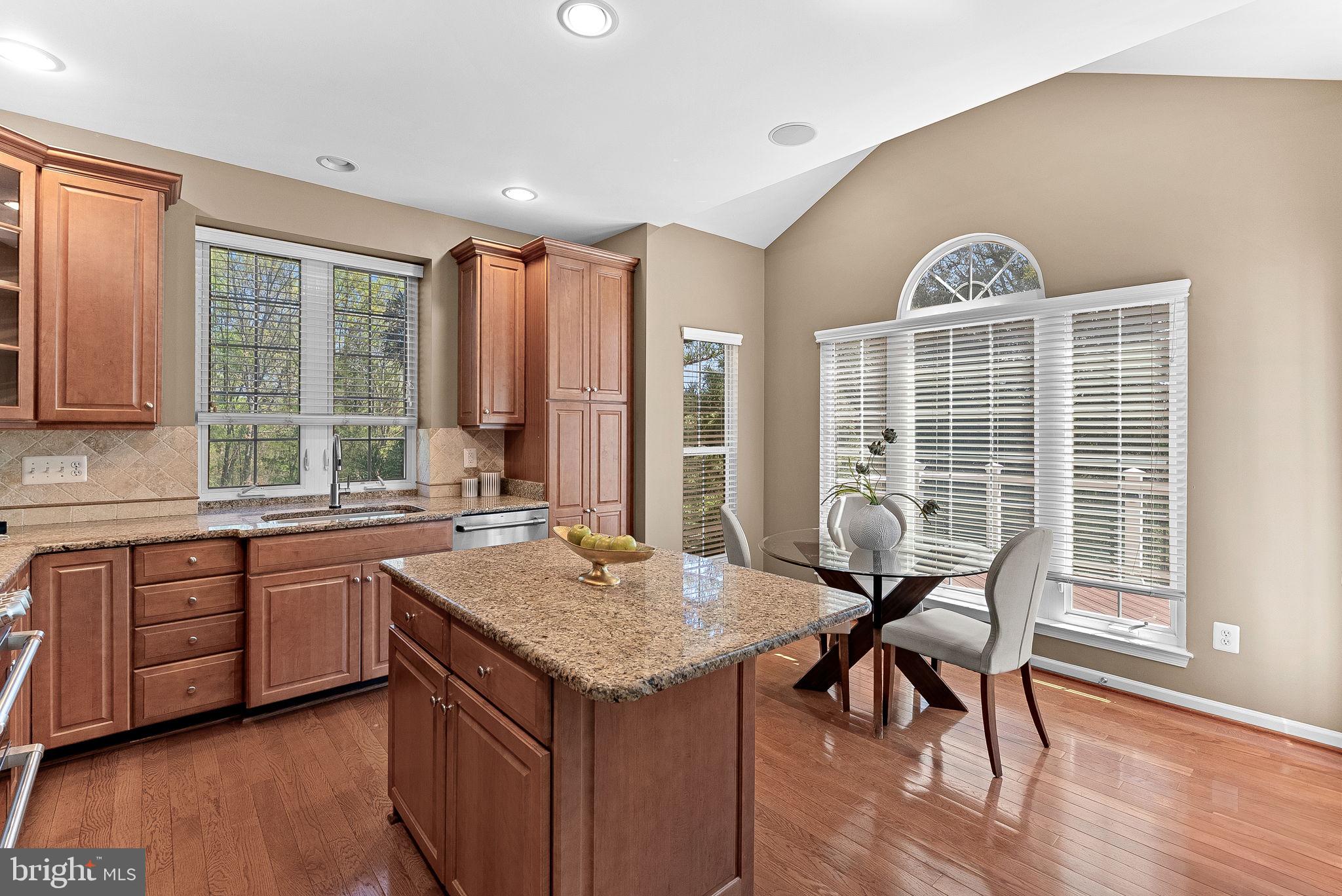 BELMONT COUNTRY CLUB - Residential