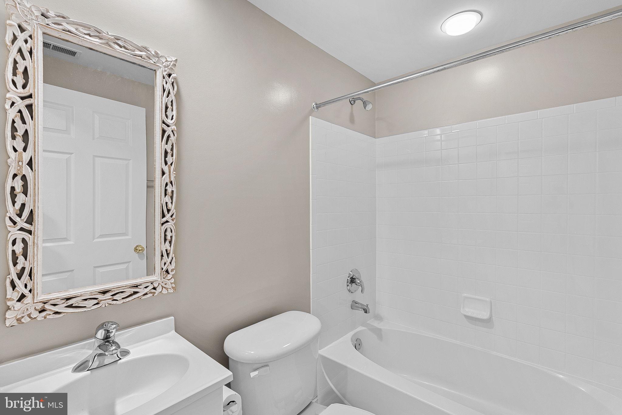 BELMONT COUNTRY CLUB - Residential