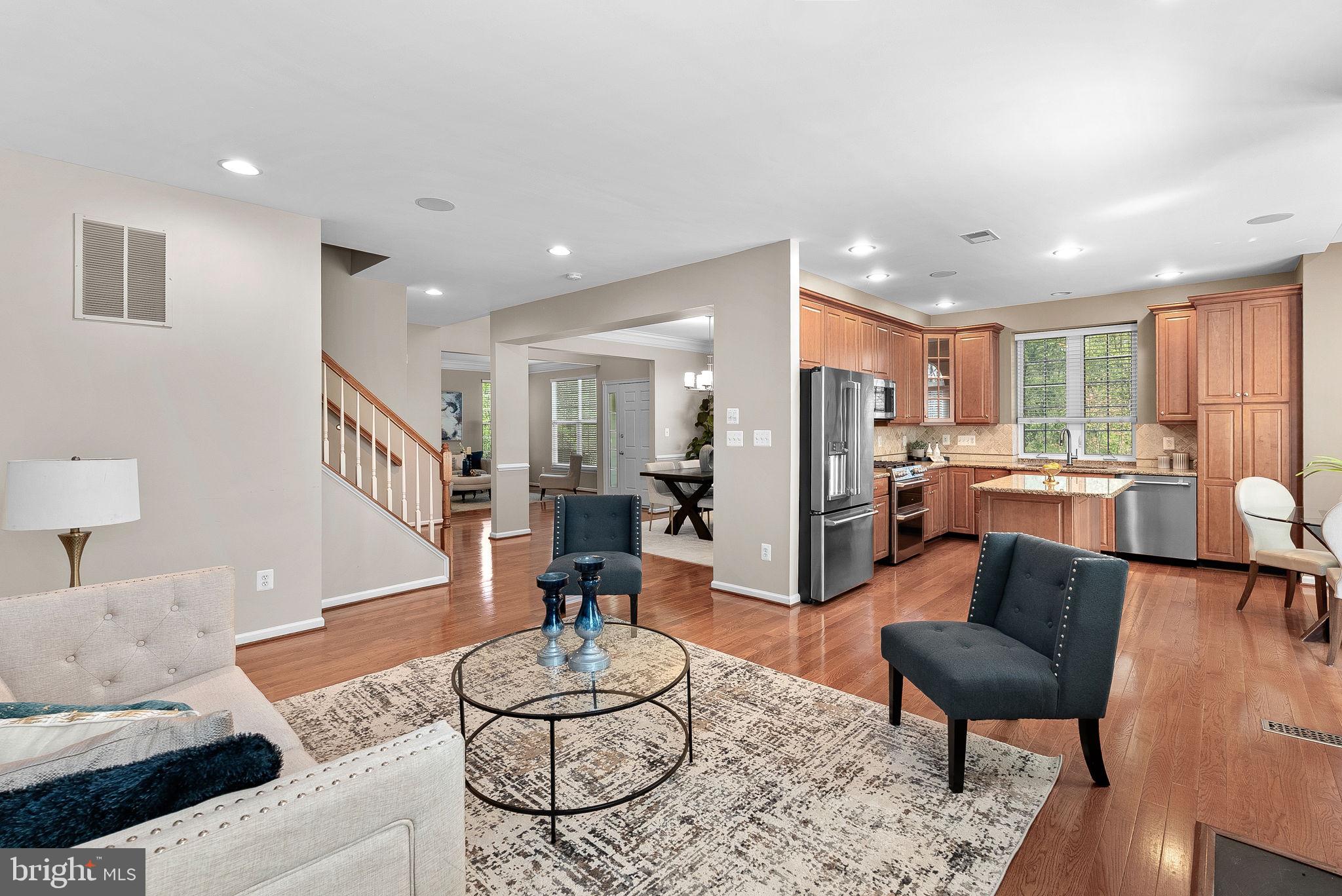 BELMONT COUNTRY CLUB - Residential