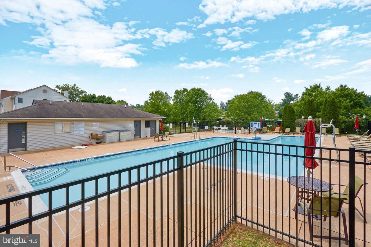 MAIN ST VILLAGE - Residential Lease