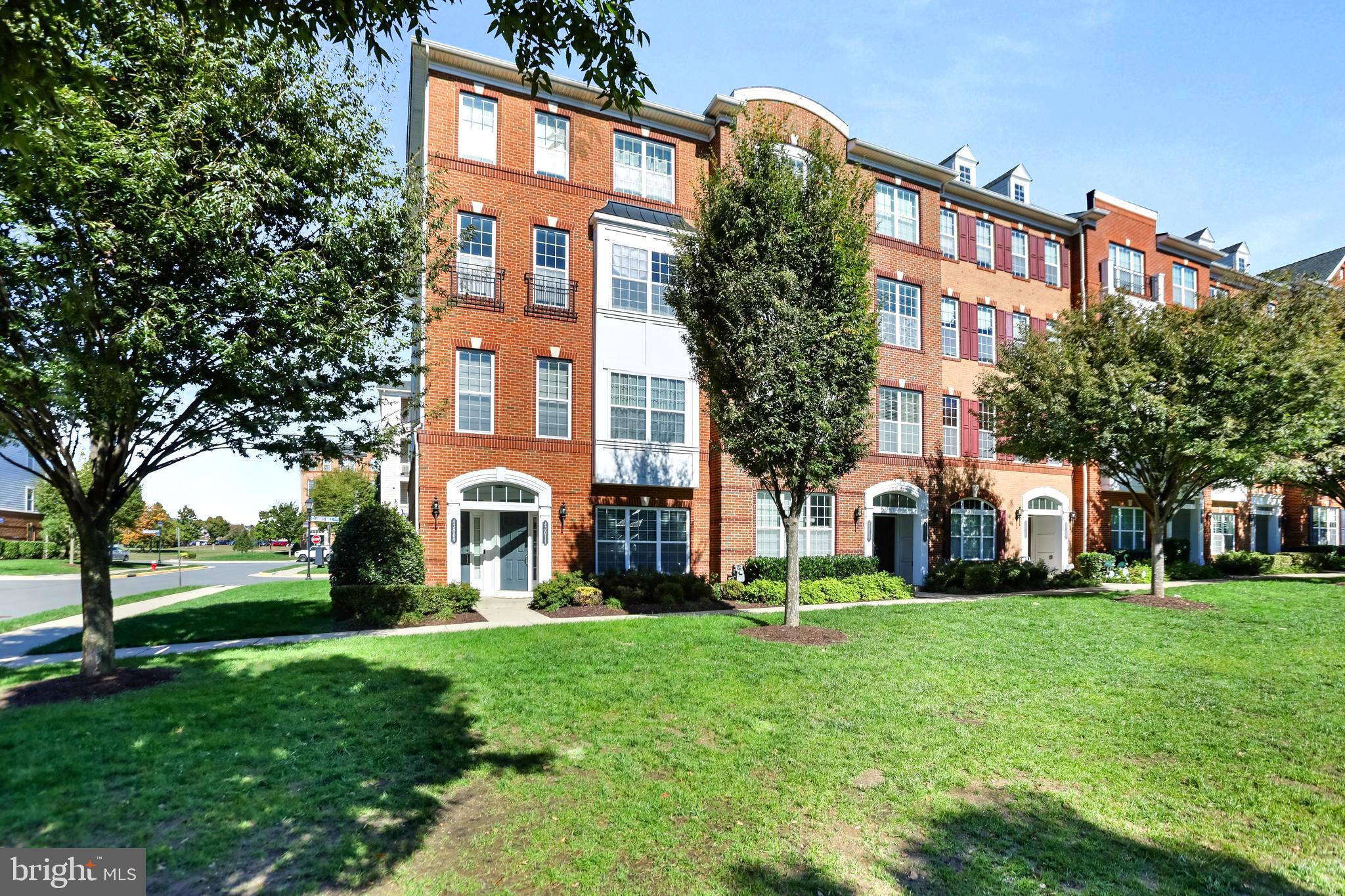 BUCKINGHAM AT LOUDOUN VALLEY - Residential