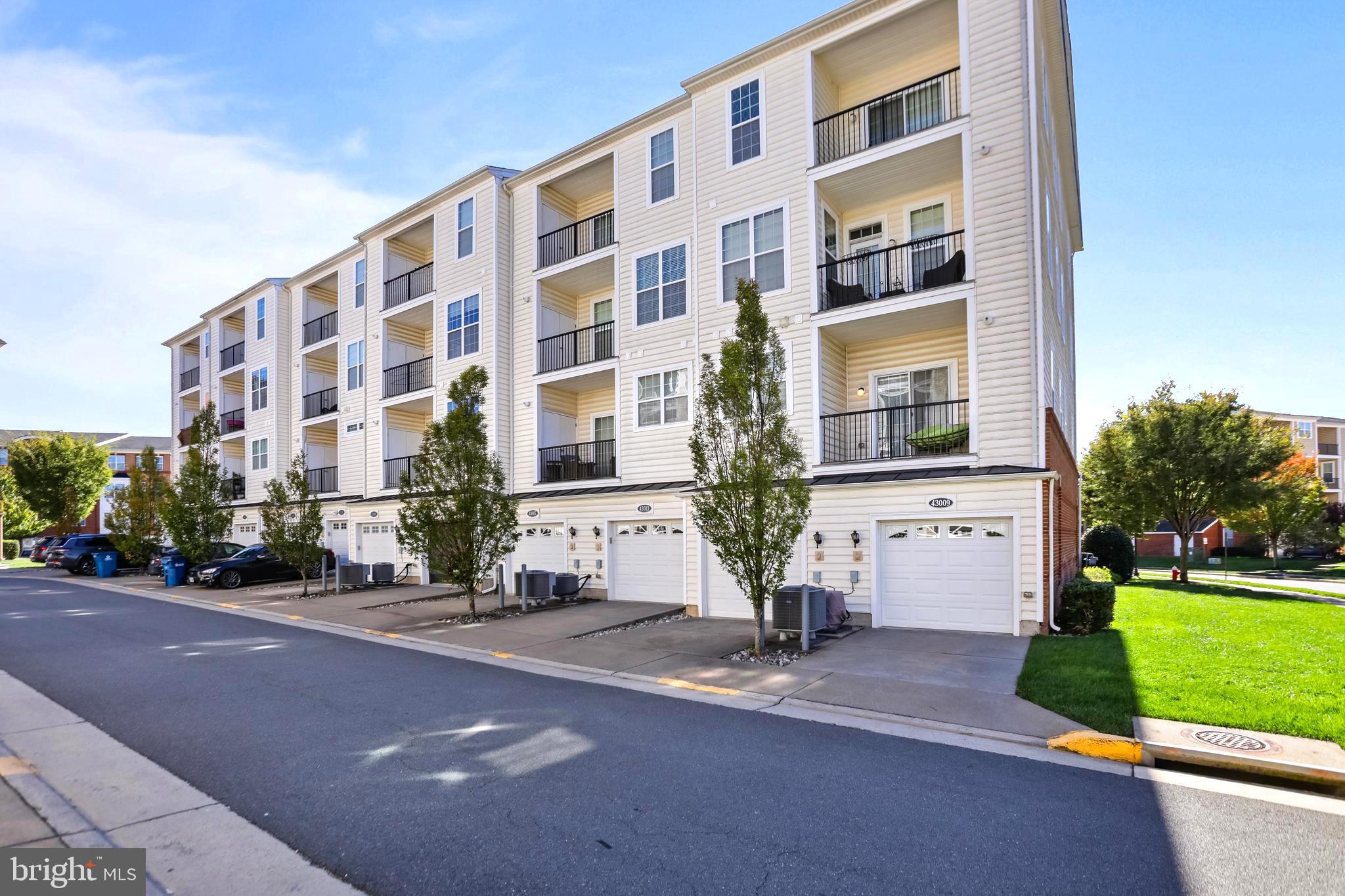 BUCKINGHAM AT LOUDOUN VALLEY - Residential