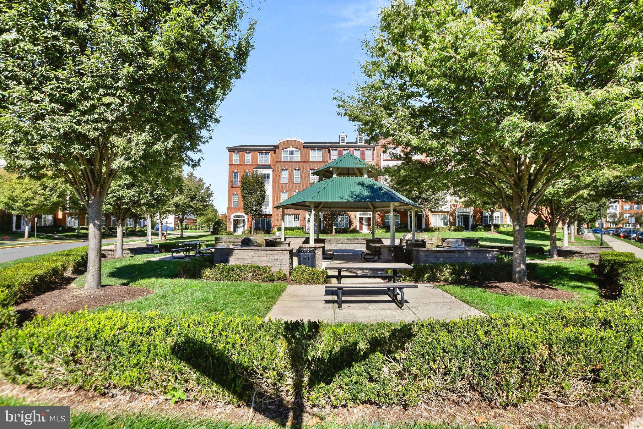 BUCKINGHAM AT LOUDOUN VALLEY - Residential