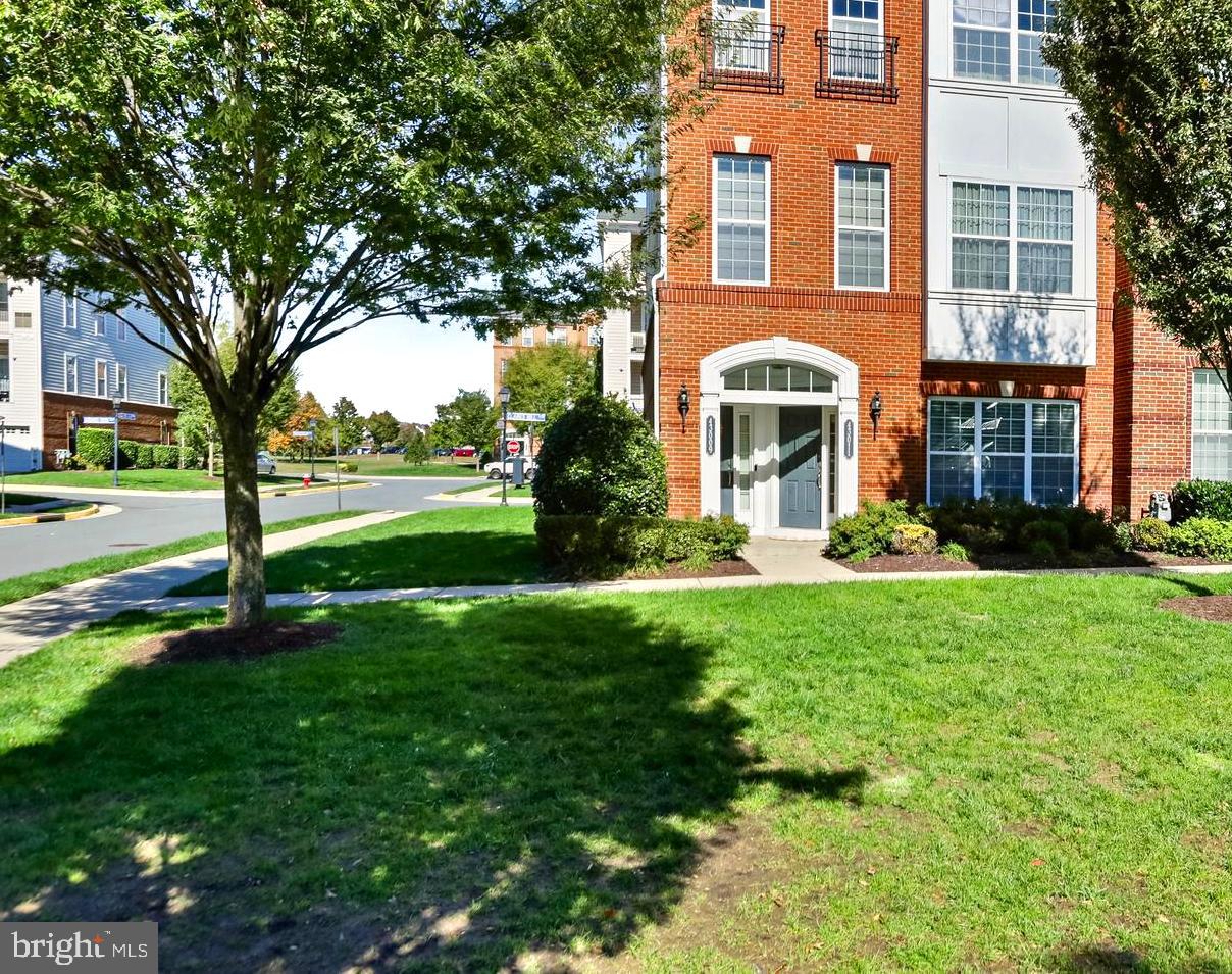 BUCKINGHAM AT LOUDOUN VALLEY - Residential