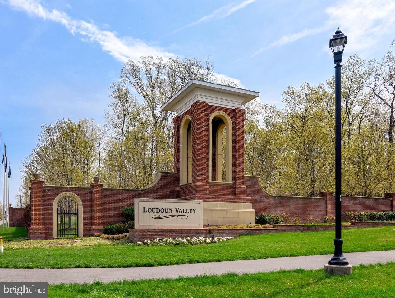 BUCKINGHAM AT LOUDOUN VALLEY - Residential