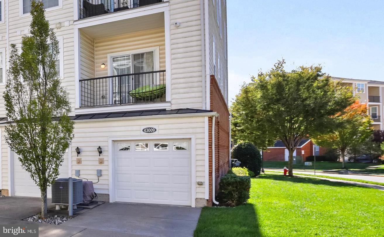 BUCKINGHAM AT LOUDOUN VALLEY - Residential