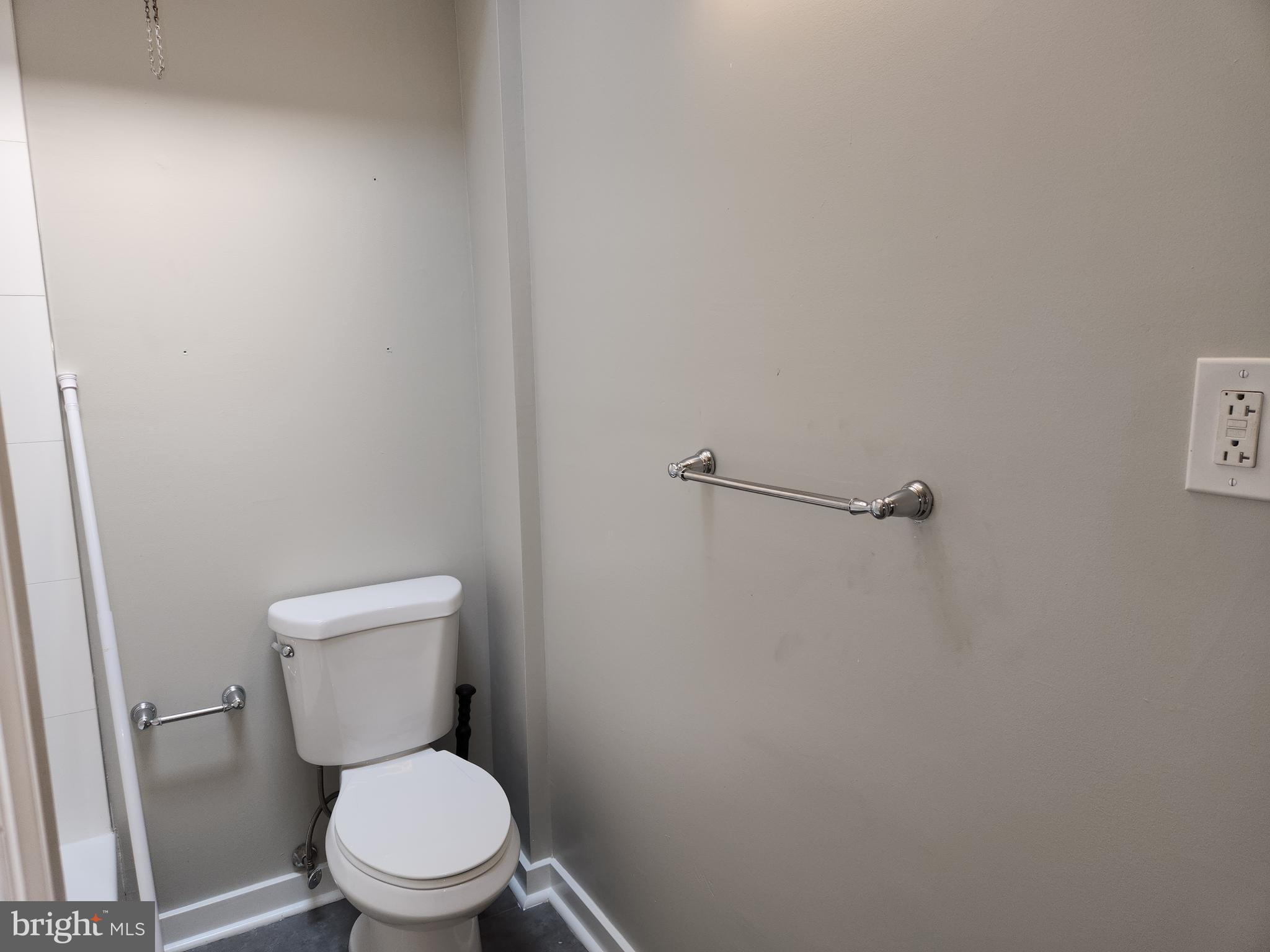 PHILADELPHIA (SOUTHWEST) - Residential Income