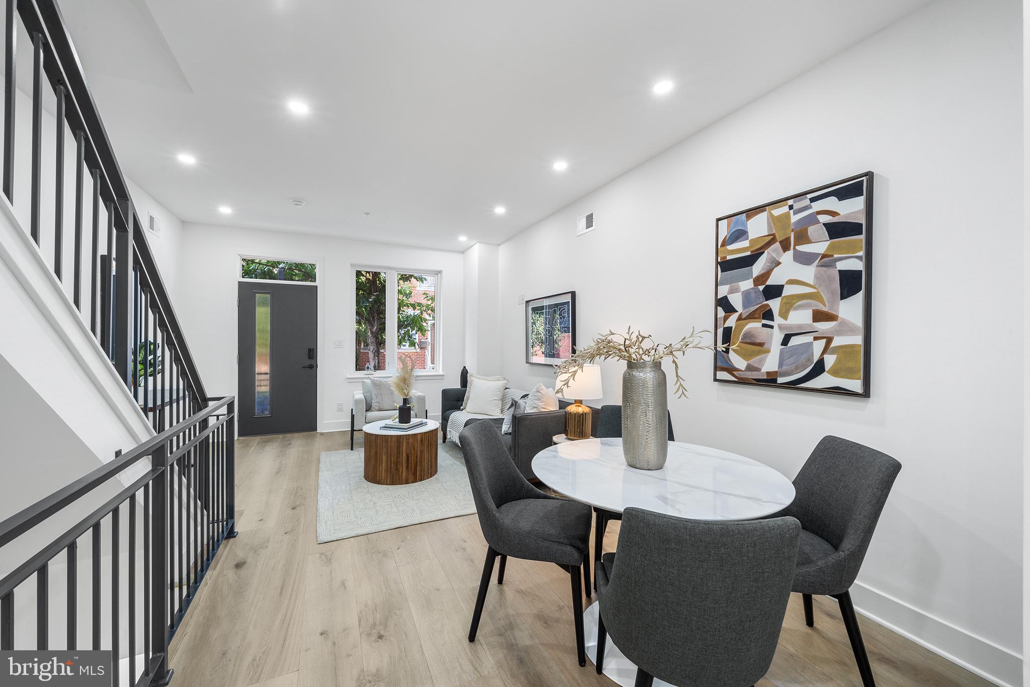 DICKINSON NARROWS - Residential