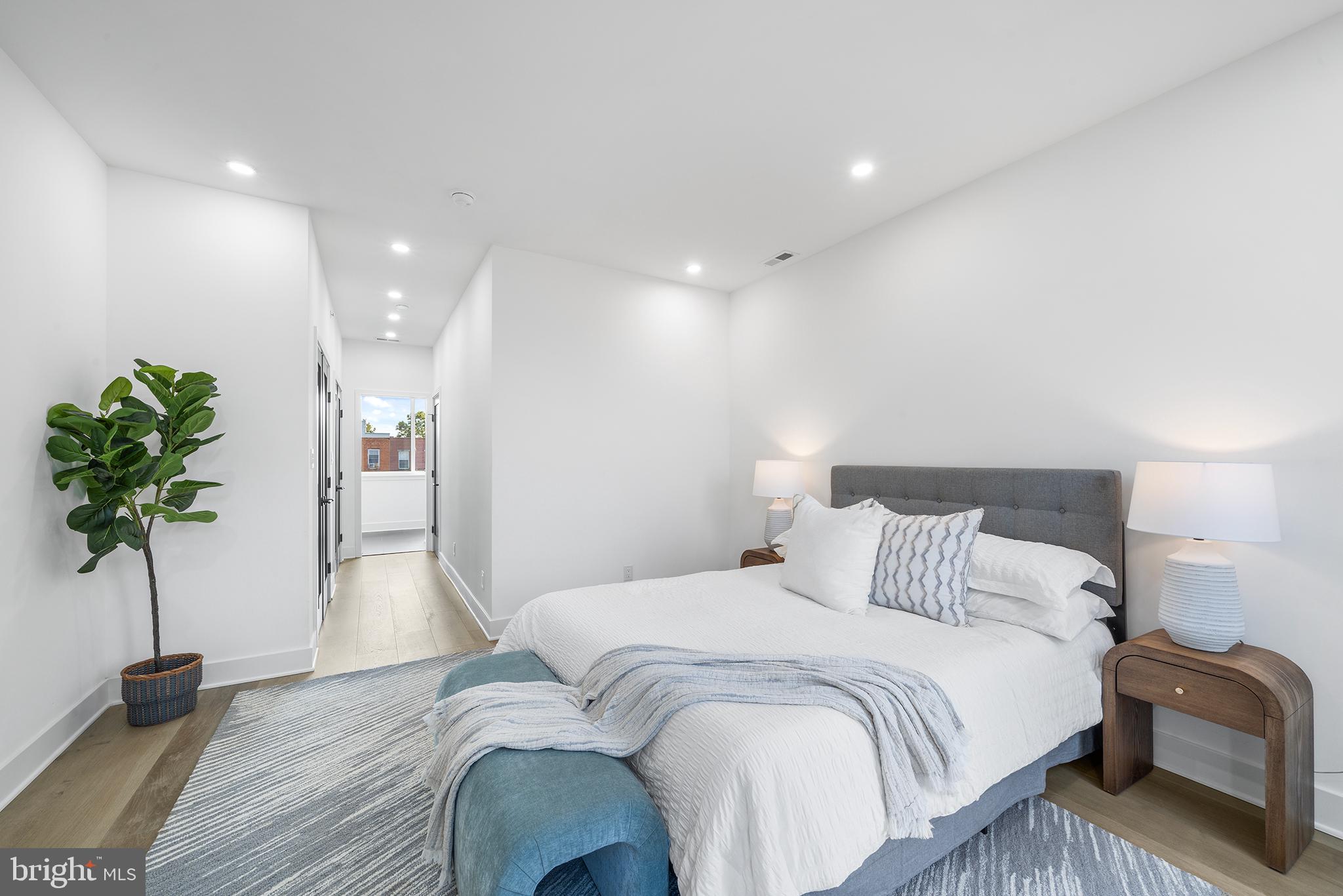 DICKINSON NARROWS - Residential