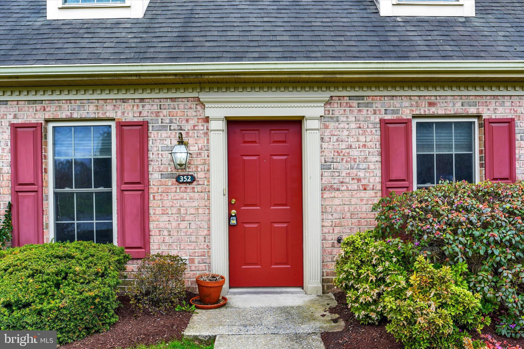 STONEHEDGE - Residential