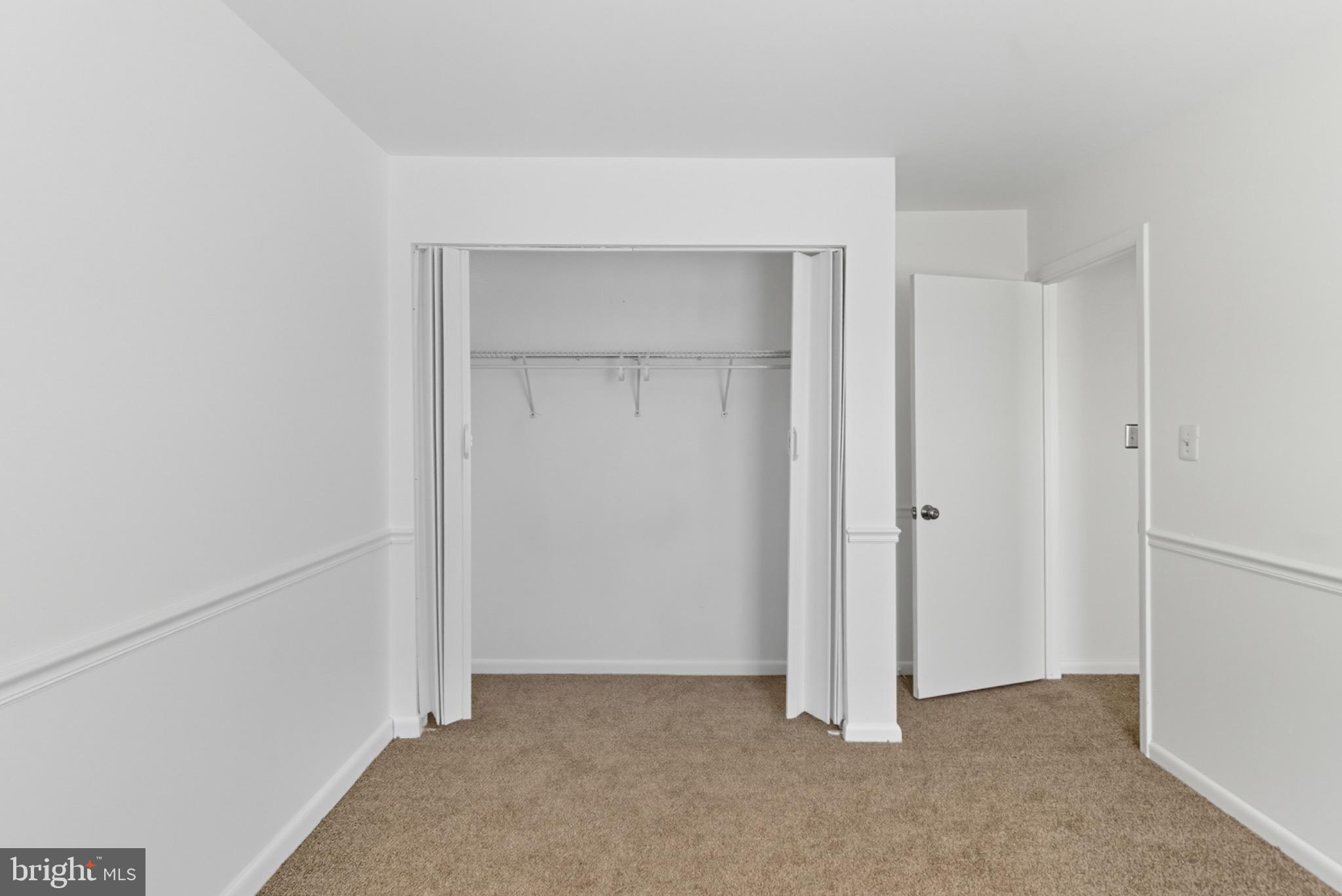 CHASE MANOR - Residential