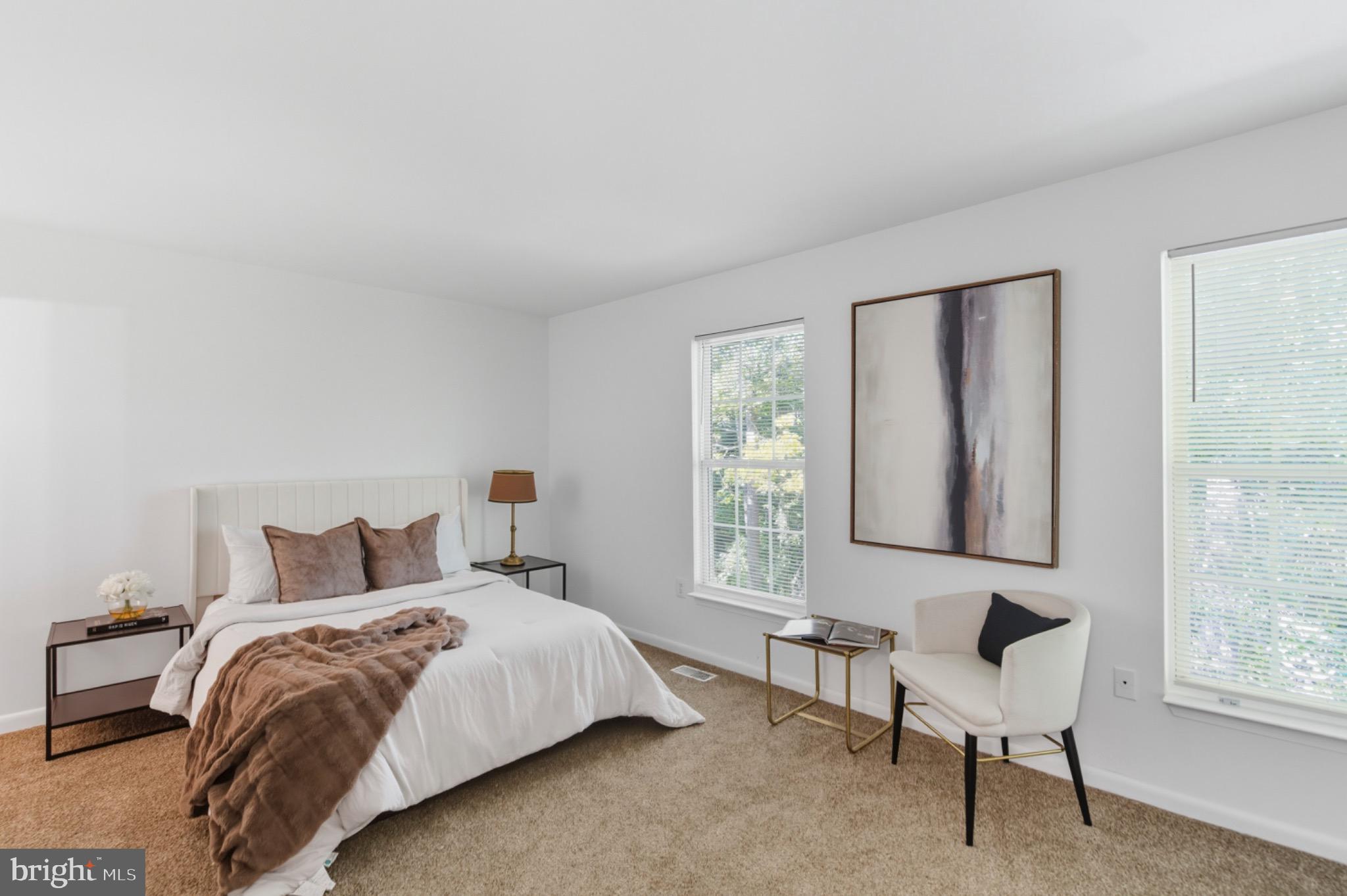 CHASE MANOR - Residential