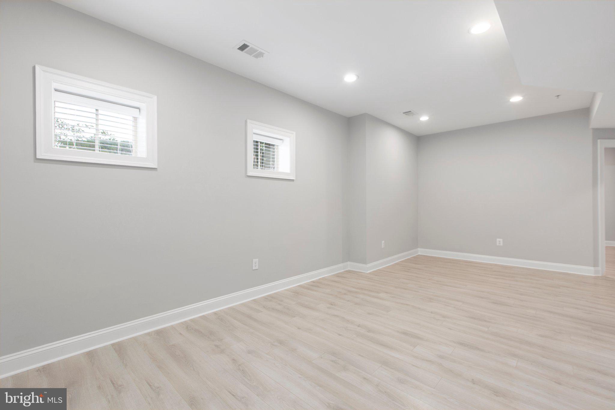 POTOMAC OVERLOOK AT NATIONAL HARBOR - Residential