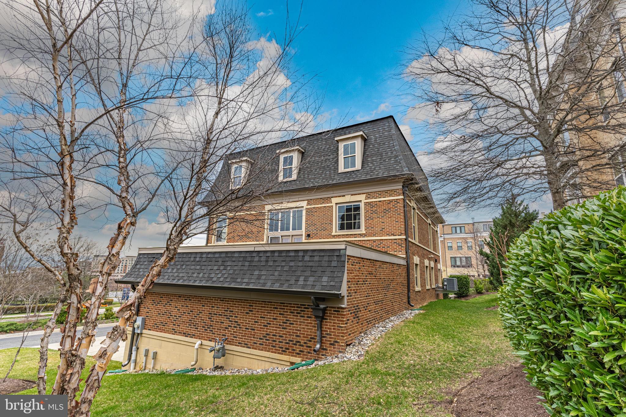 POTOMAC OVERLOOK AT NATIONAL HARBOR - Residential
