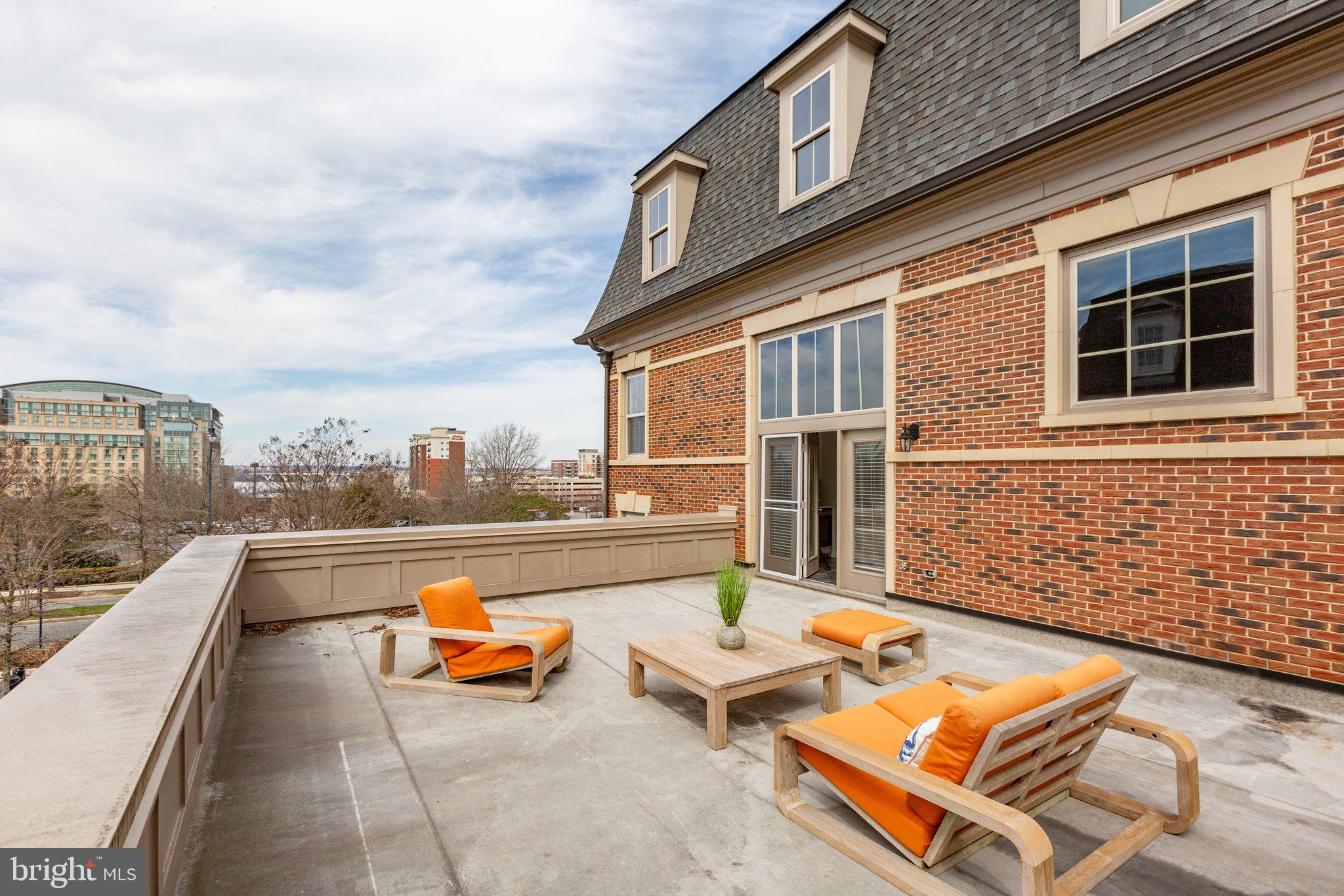 POTOMAC OVERLOOK AT NATIONAL HARBOR - Residential