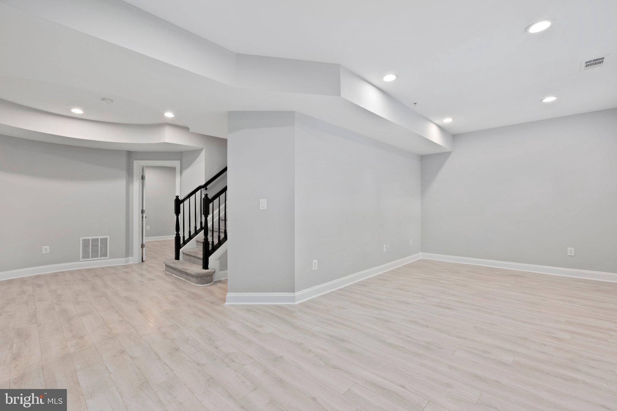 POTOMAC OVERLOOK AT NATIONAL HARBOR - Residential