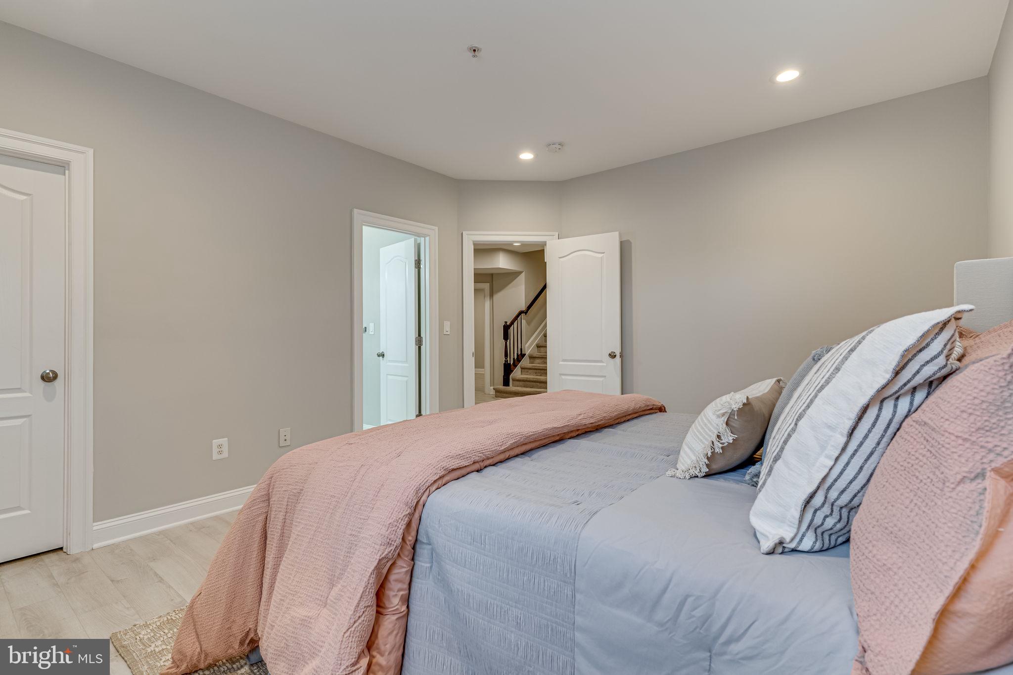 POTOMAC OVERLOOK AT NATIONAL HARBOR - Residential