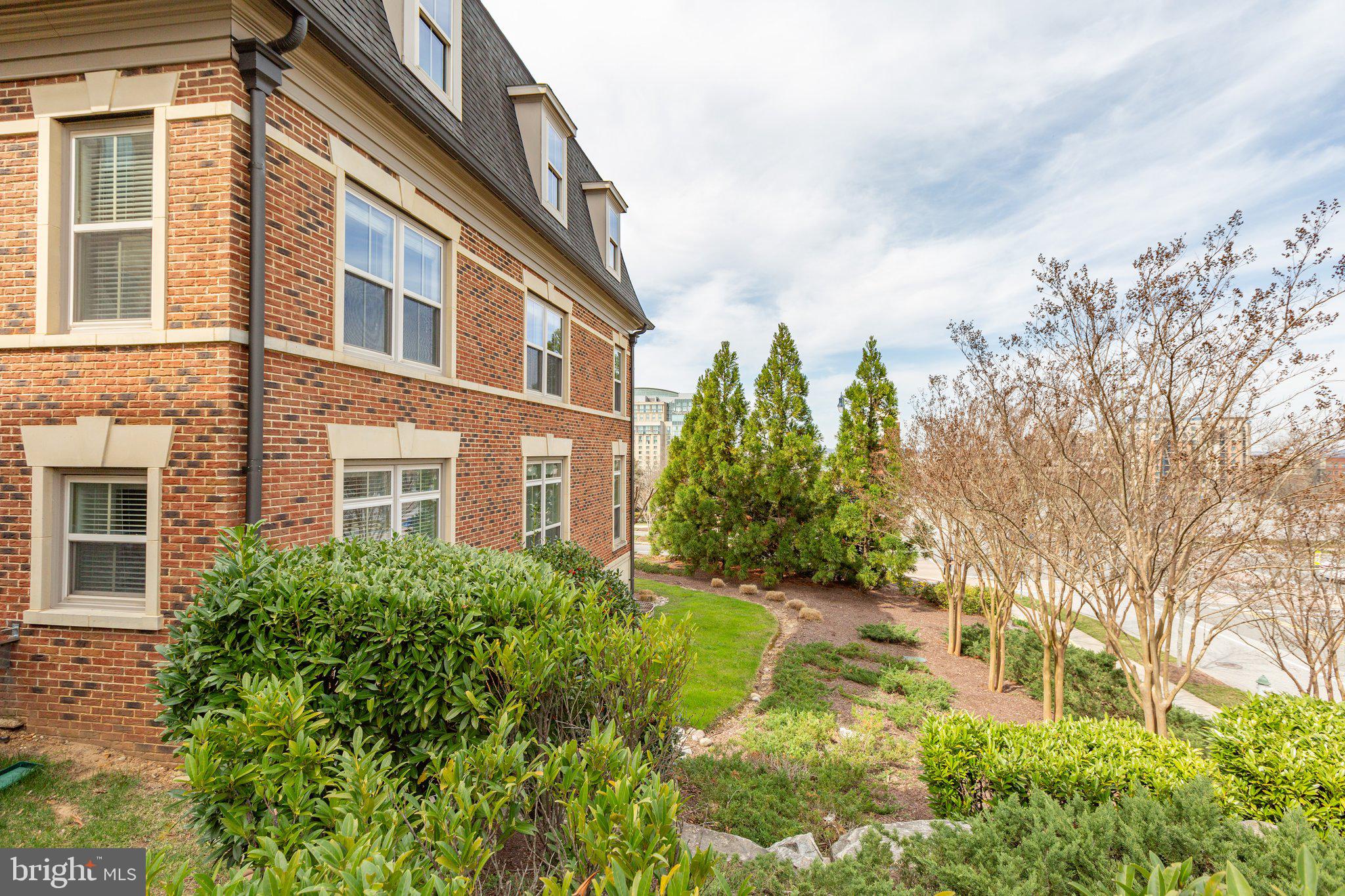 POTOMAC OVERLOOK AT NATIONAL HARBOR - Residential