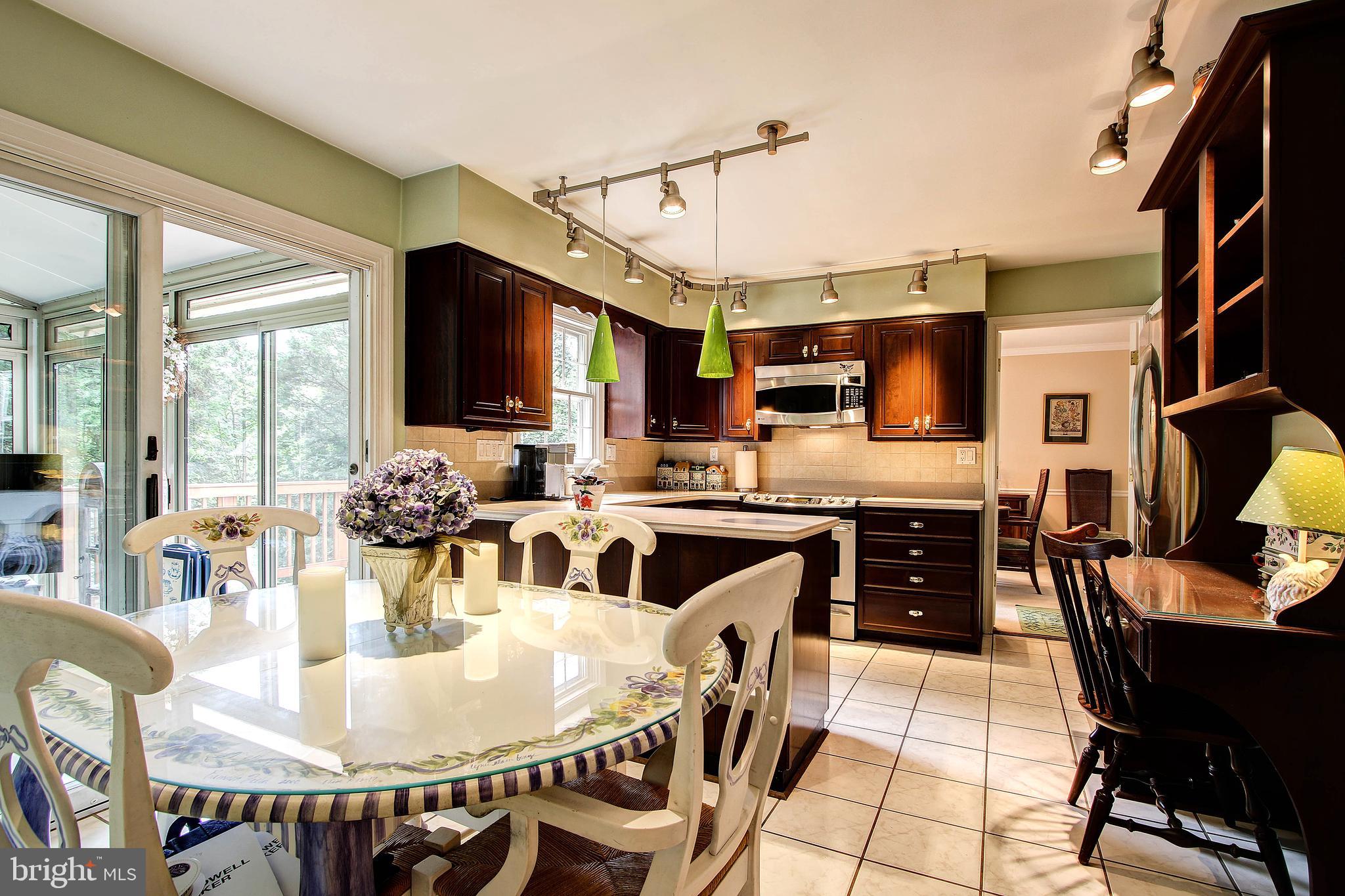 WESTLEIGH - Residential