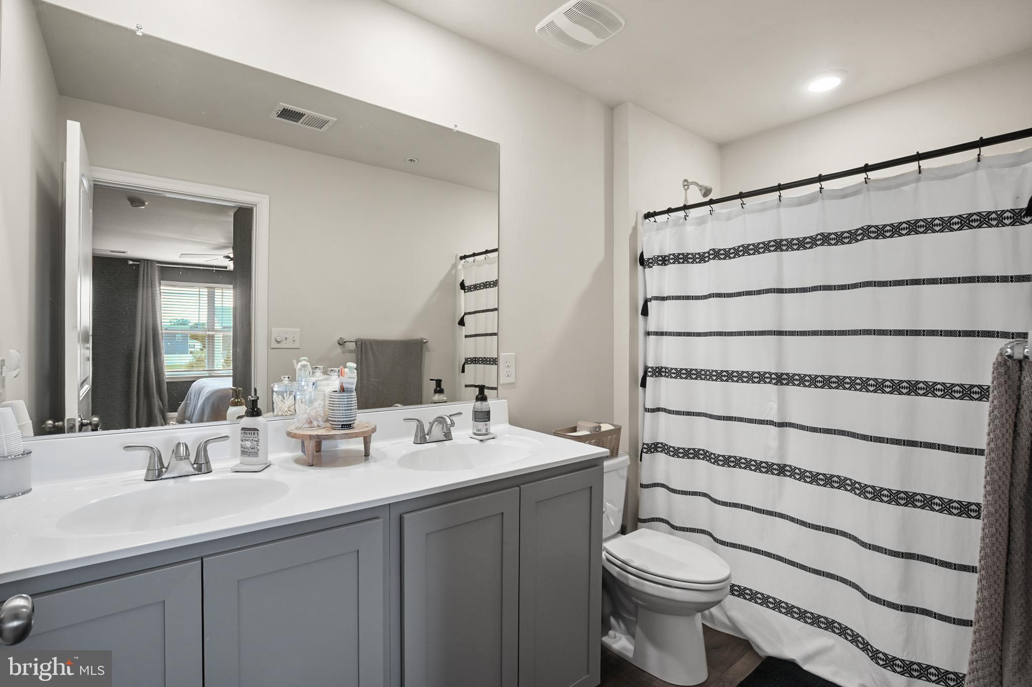 SOMERSET LANDING - Residential