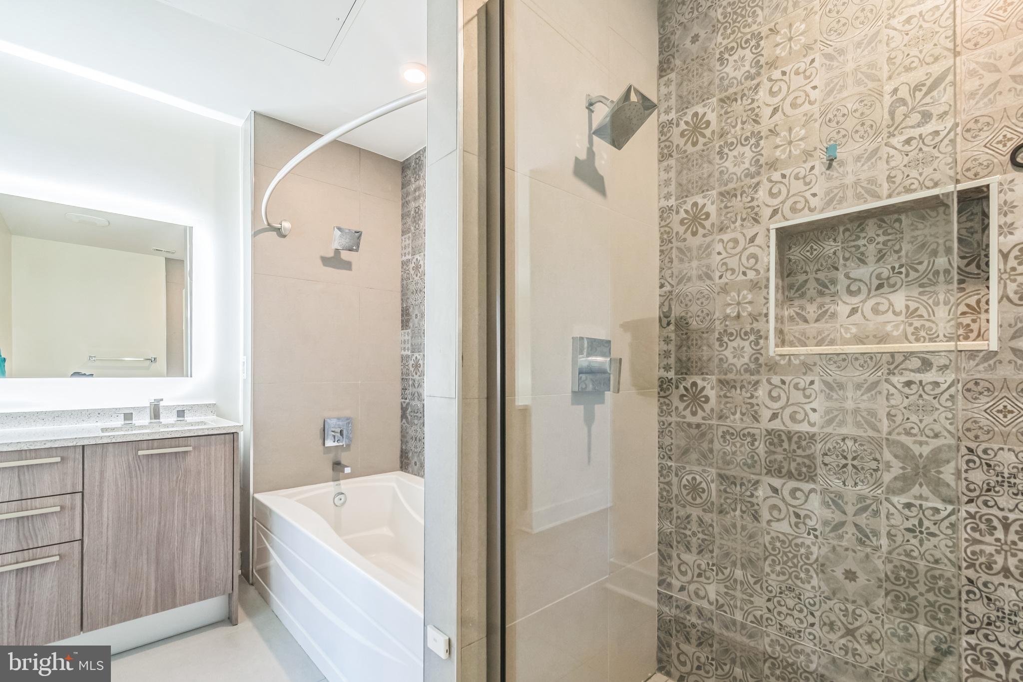 DOUGLAS PARK - Residential Lease