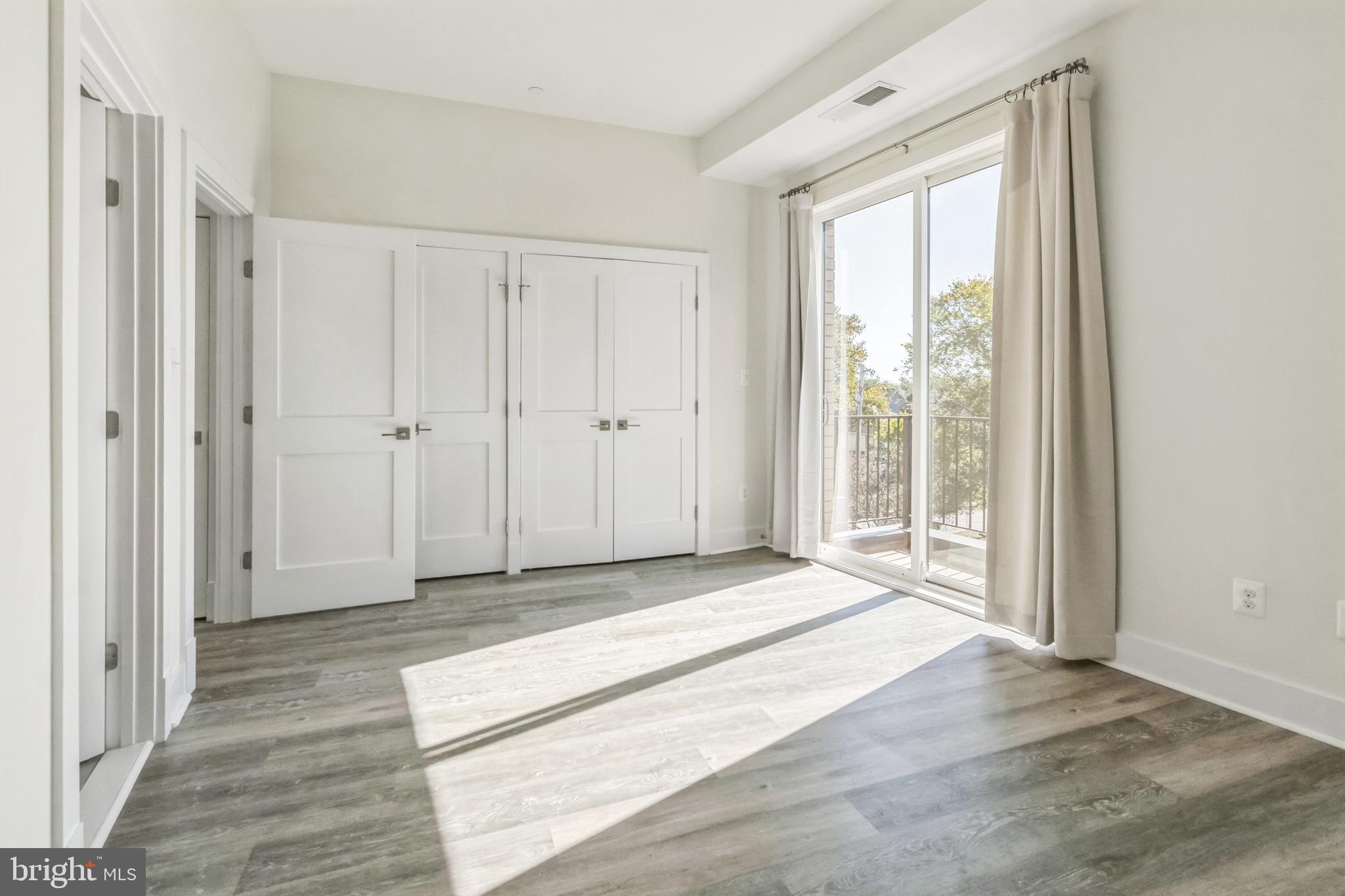 DOUGLAS PARK - Residential Lease