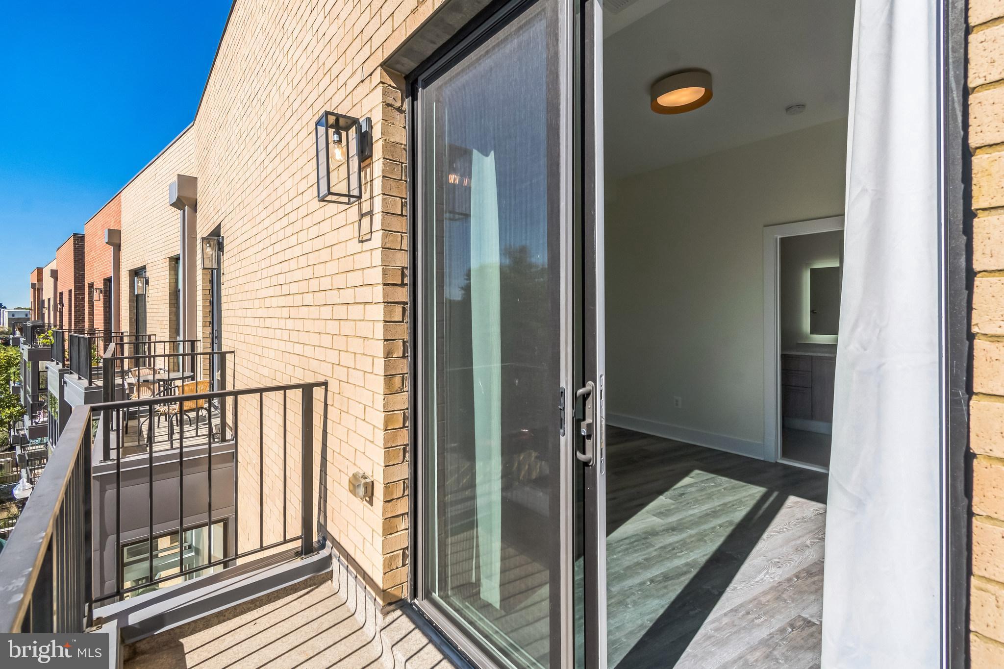 DOUGLAS PARK - Residential Lease