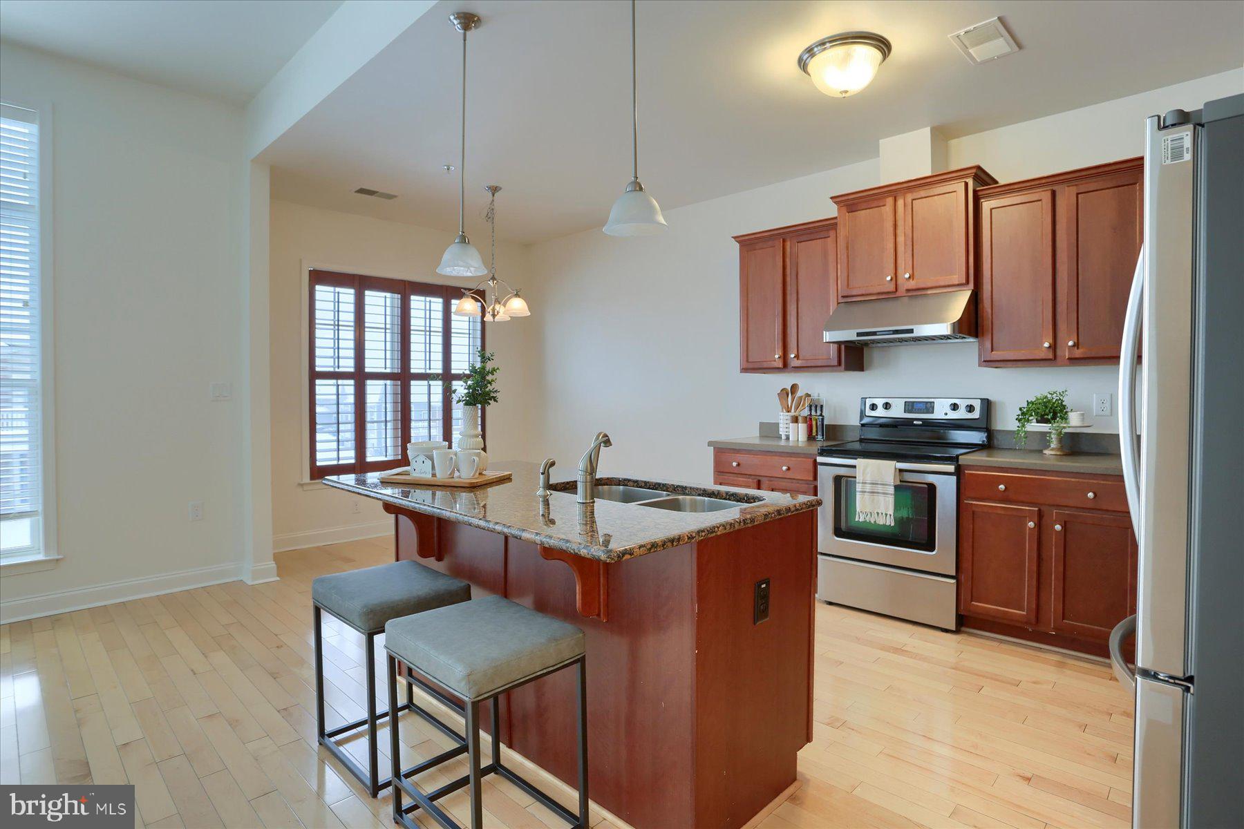 DEER RUN COMMONS - Residential