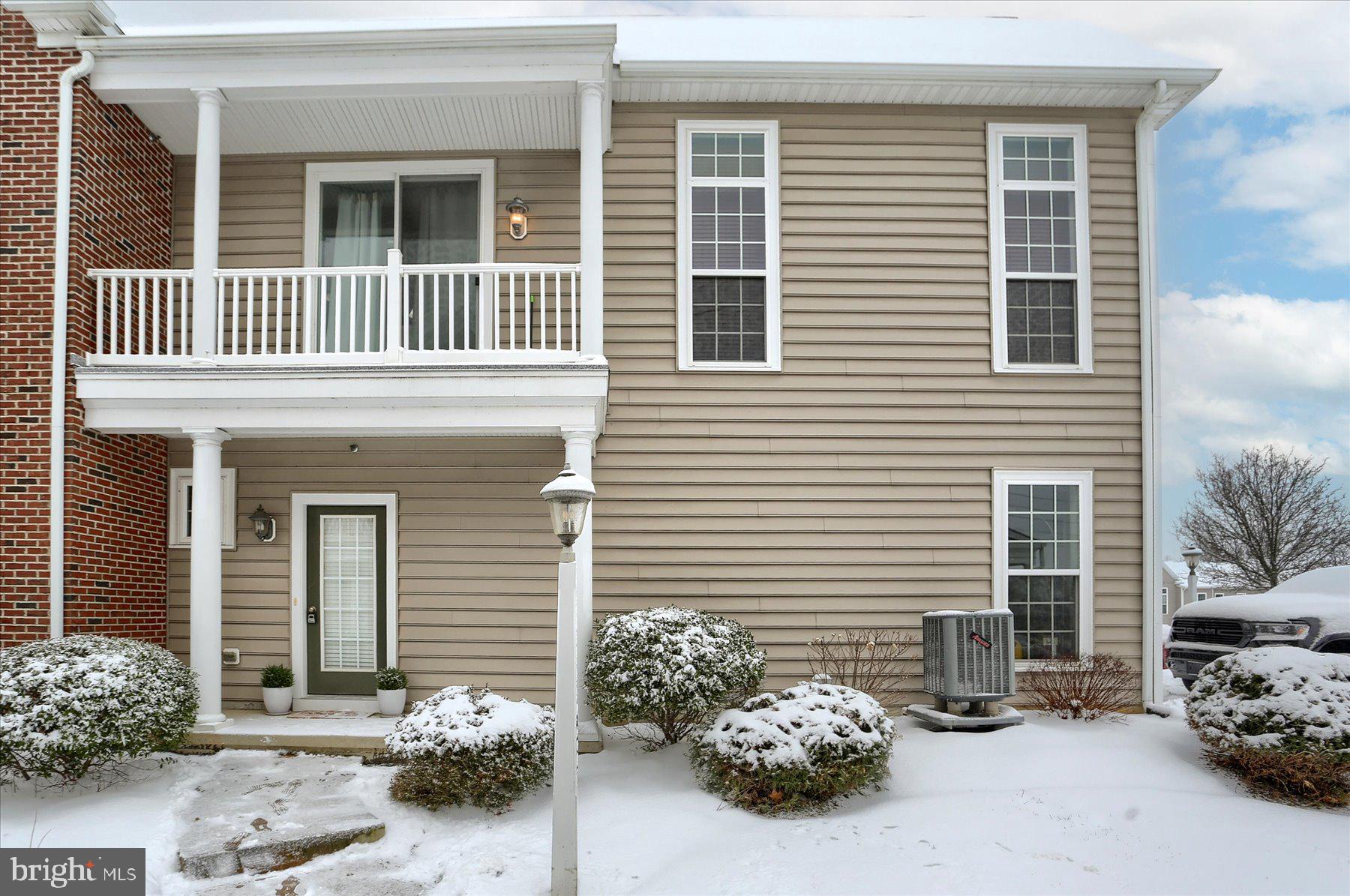 DEER RUN COMMONS - Residential