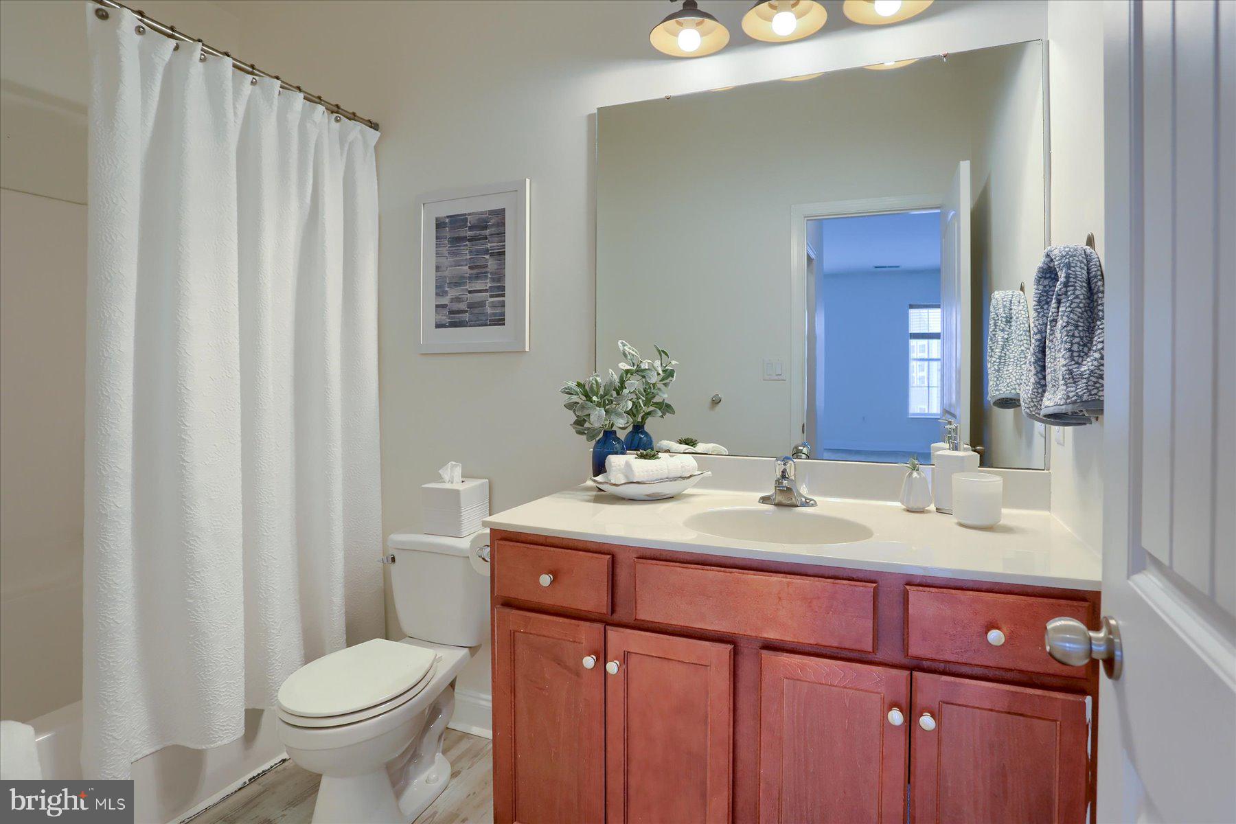 DEER RUN COMMONS - Residential