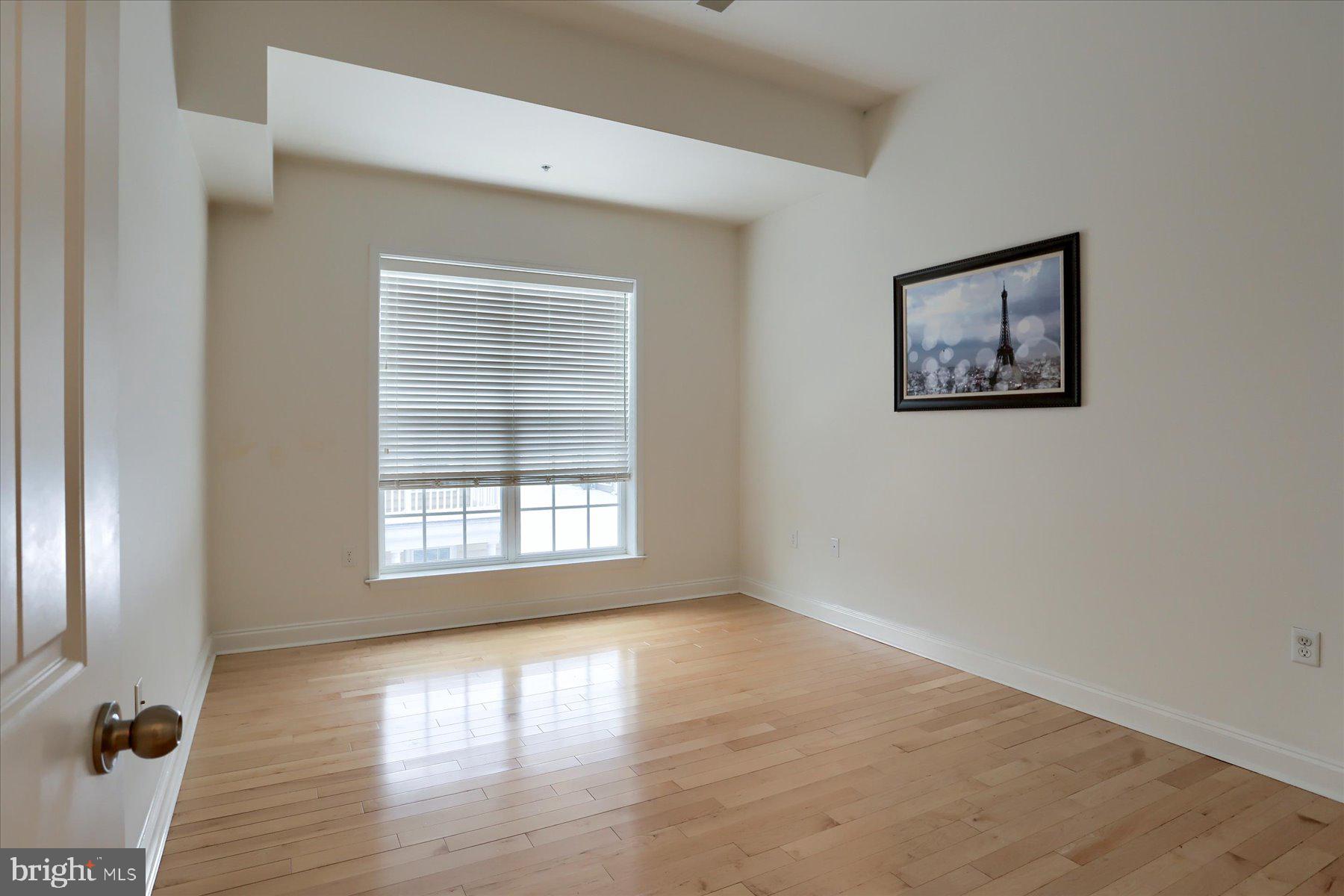 DEER RUN COMMONS - Residential