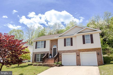Homes For Rent - 103 Mummert Circle<br/> WINCHESTER, VA 22601