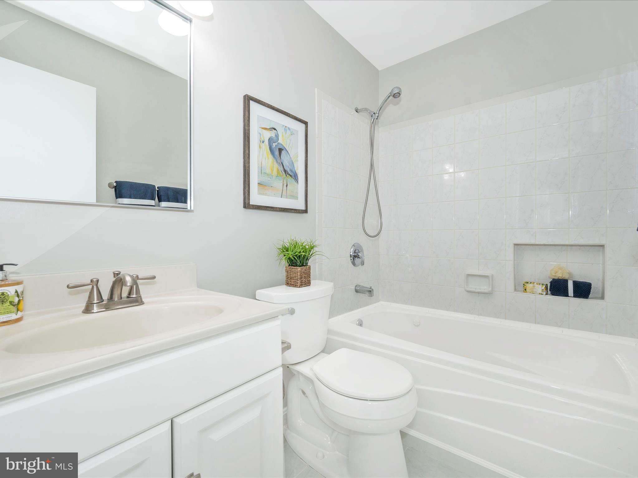 SHADOW OAK - Residential